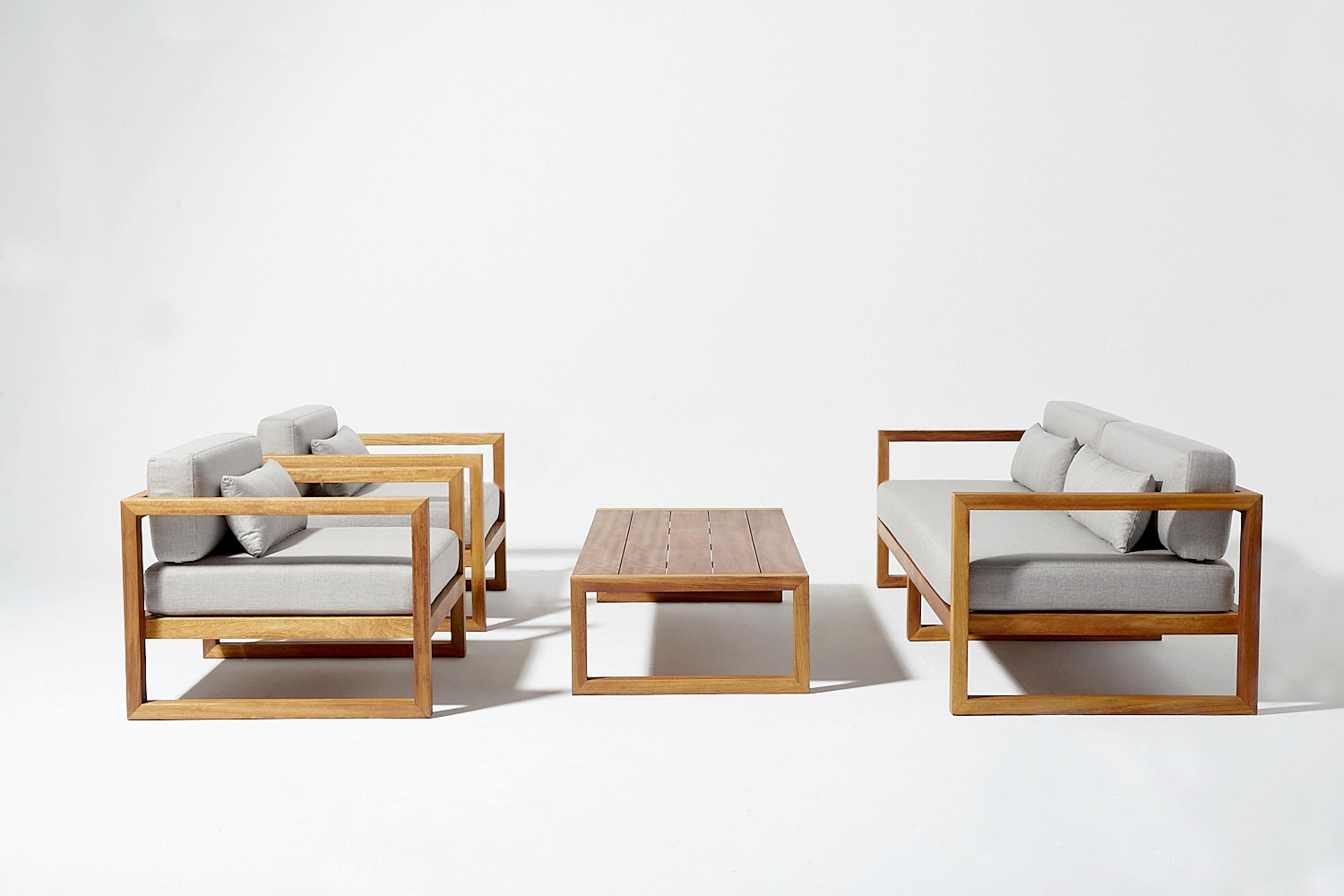 XXIe siècle et contemporain Table basse d'extérieur en Iroko massif par CDW - GUSTO en vente