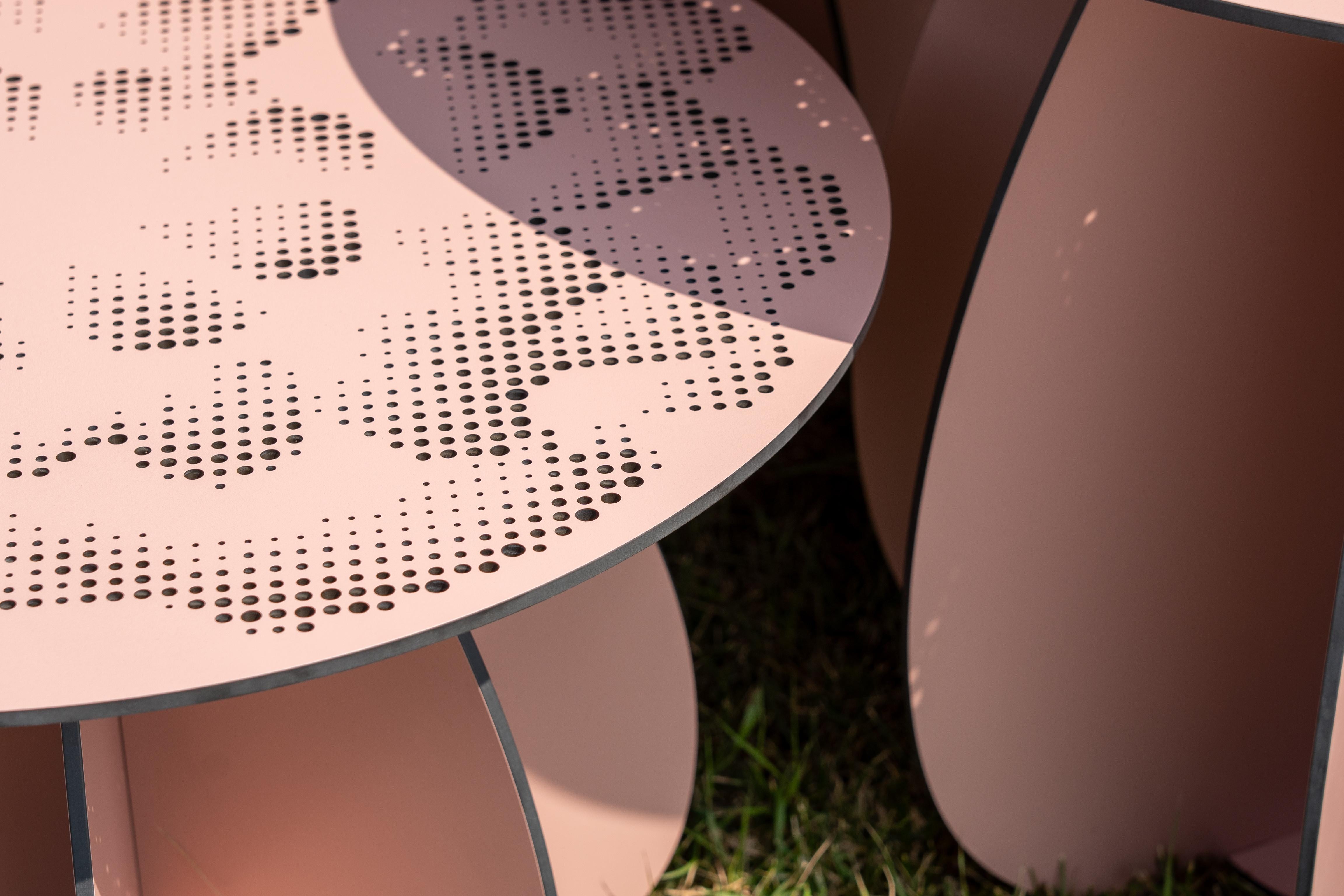 Outdoor Coffee Table - Pink GARDENIA ø55 cm In New Condition For Sale In FONTAIN, FR