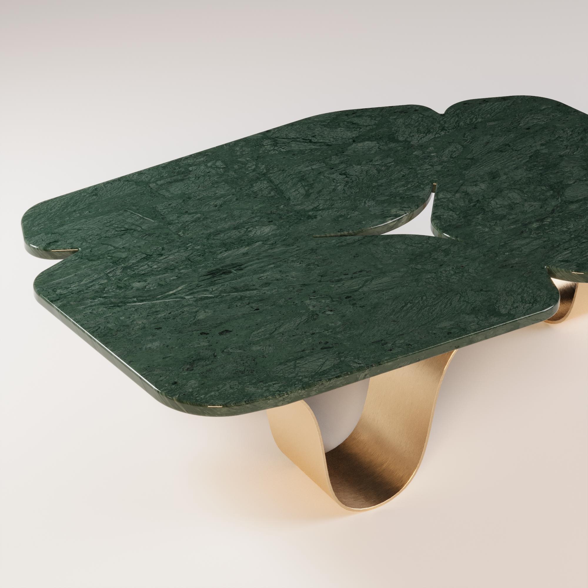 Portugais Table basse de patio avec surface en marbre vert en vente