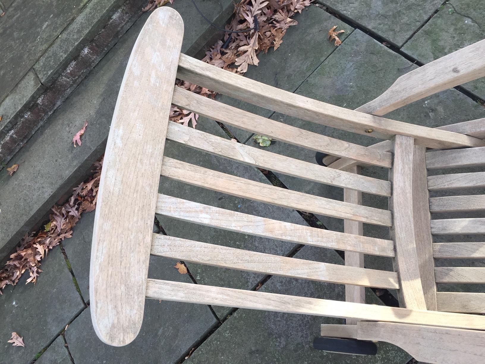 Outdoor Commodore Steamer Chair Chaise Longue by Barlow Tyrie In Excellent Condition In Hopewell, NJ