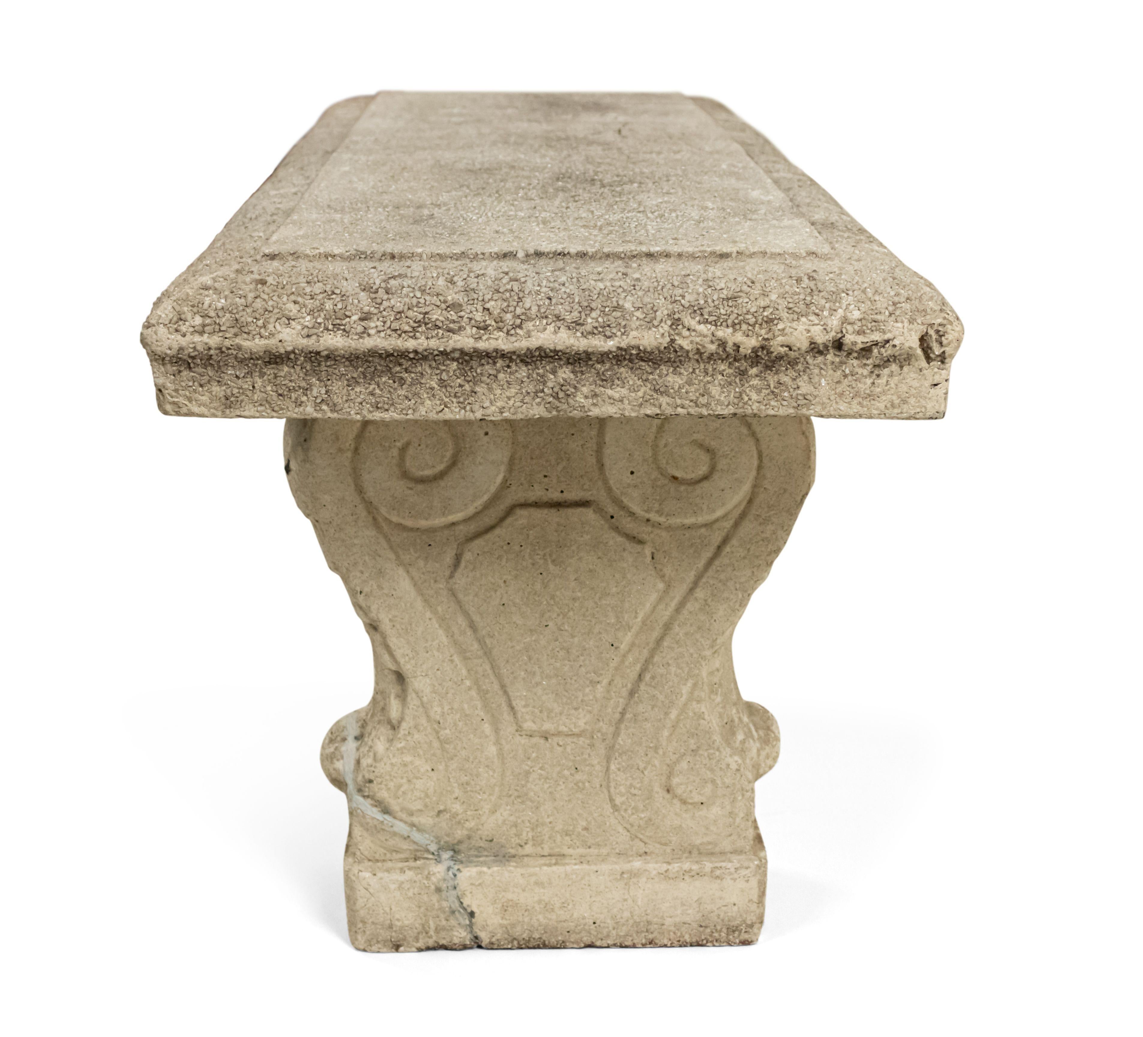 Scroll-Bank aus Beton für draußen (Handgefertigt) im Angebot