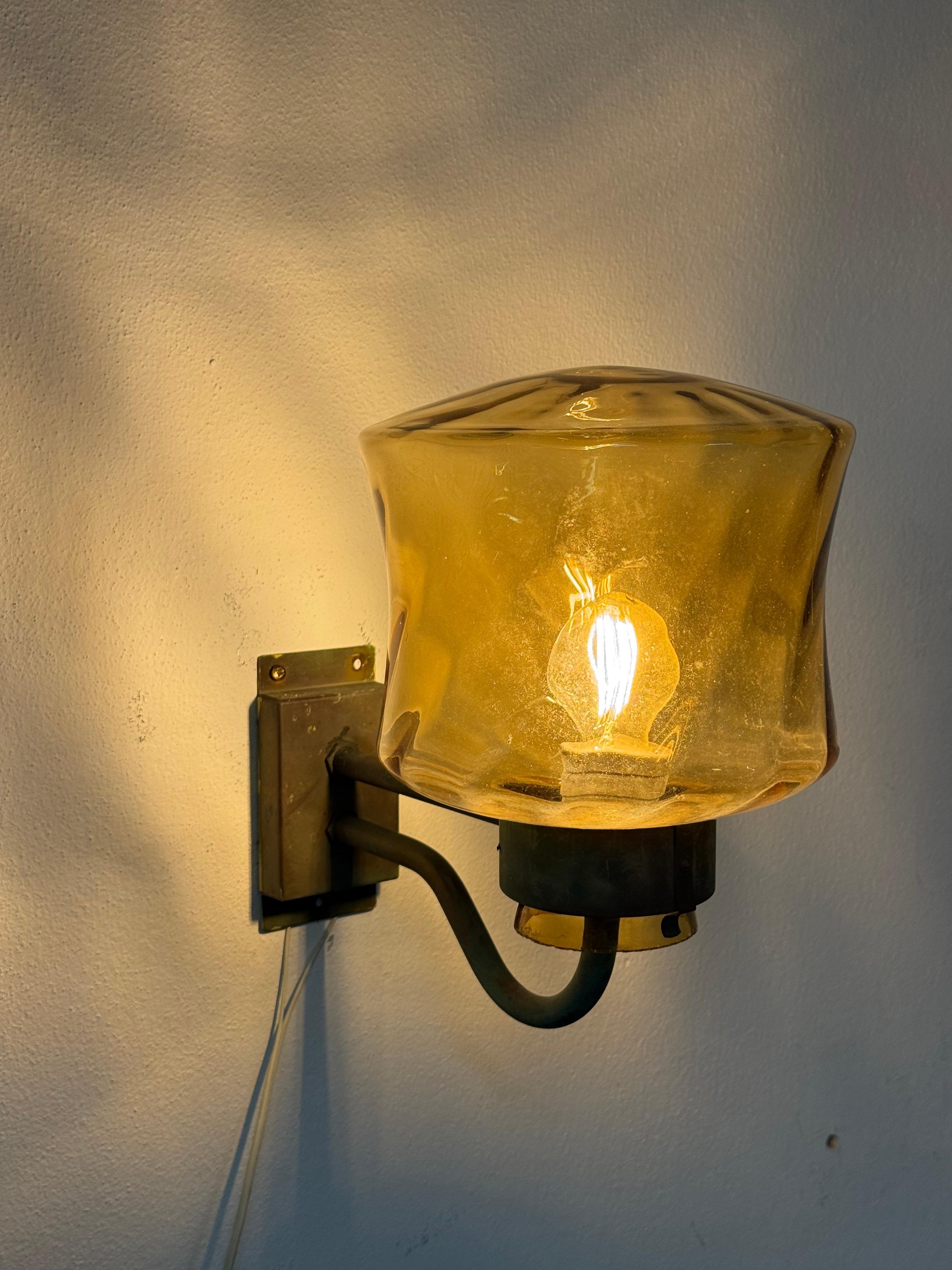 Applique extérieure en cuivre avec abat-jour en verre en vente 5