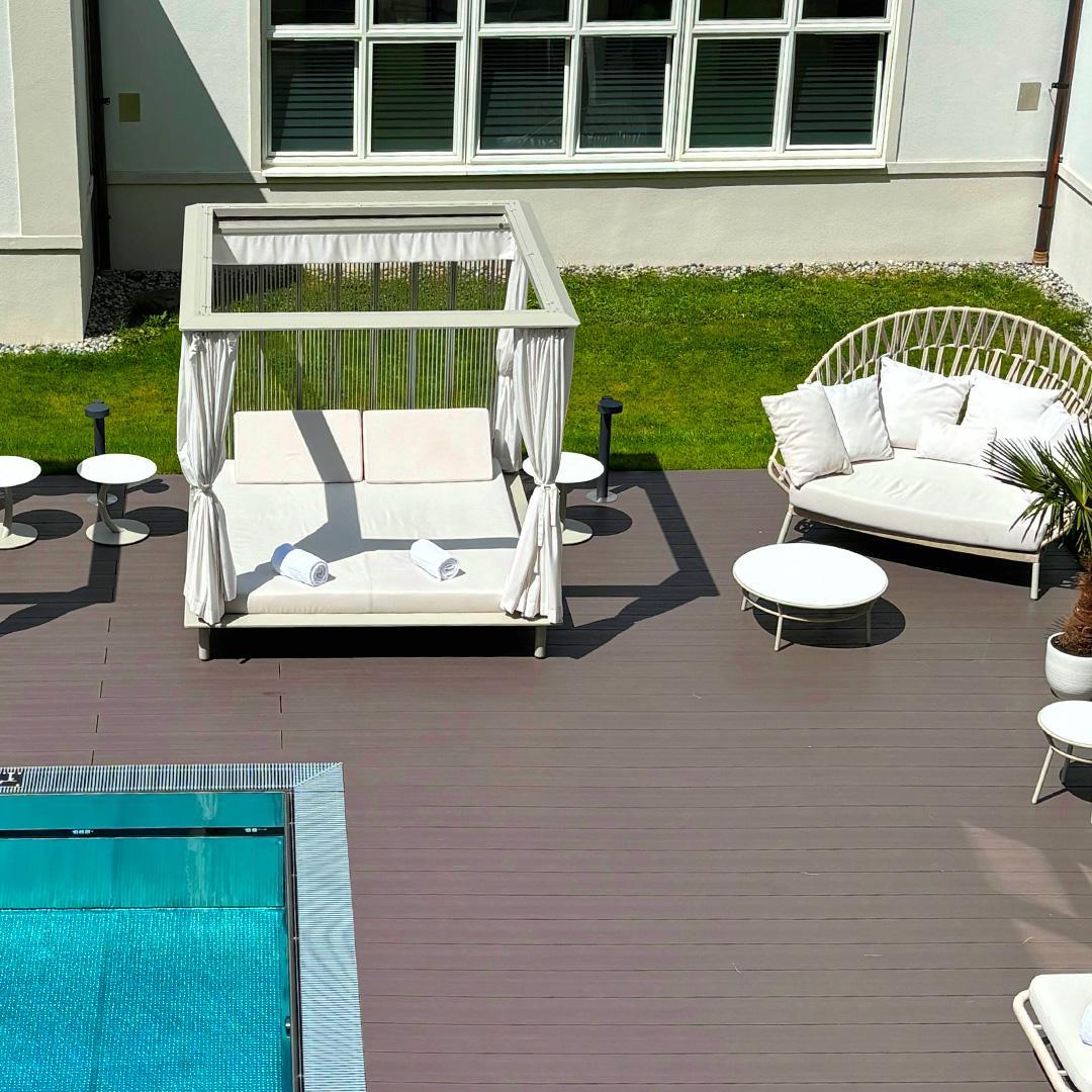 Lettino da giorno per esterni con struttura in alluminio verniciato a polvere e avvolto in una corda per esterni in vendita 3