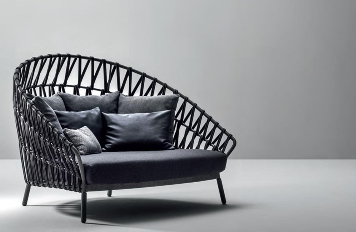 Fait main Lit de jour d'extérieur en aluminium peint par poudrage enveloppé d'une corde d'extérieur en vente