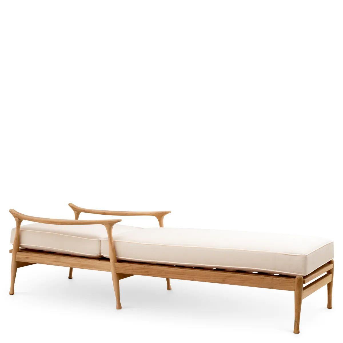 French Outdoor Daybed with off-white Cushions For Sale