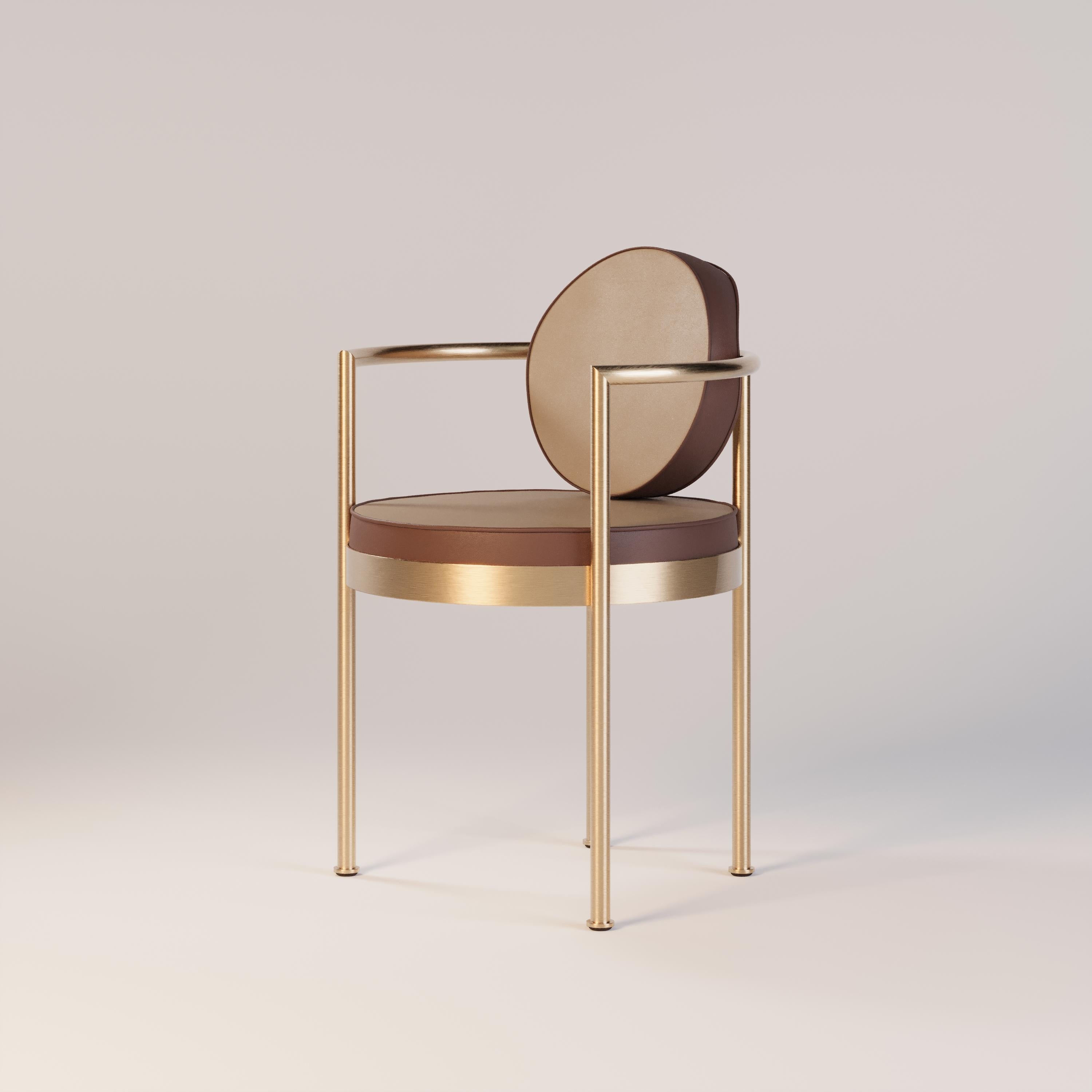 Fauteuil de salle à manger d'extérieur avec accents dorés et revêtement en cuir Neuf - En vente à Santo Tirso, PT