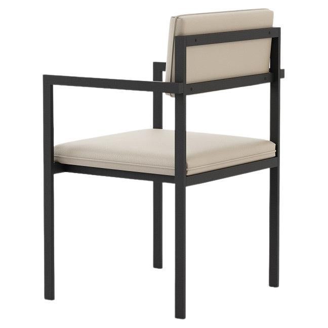 Moderne Fauteuil de salle à manger d'extérieur avec structure et couverture en acier inoxydable micro texturé en vente