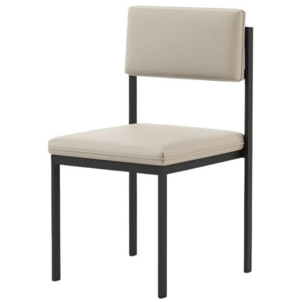 Fauteuil de salle à manger d'extérieur avec structure et couverture en acier inoxydable micro texturé en vente 2