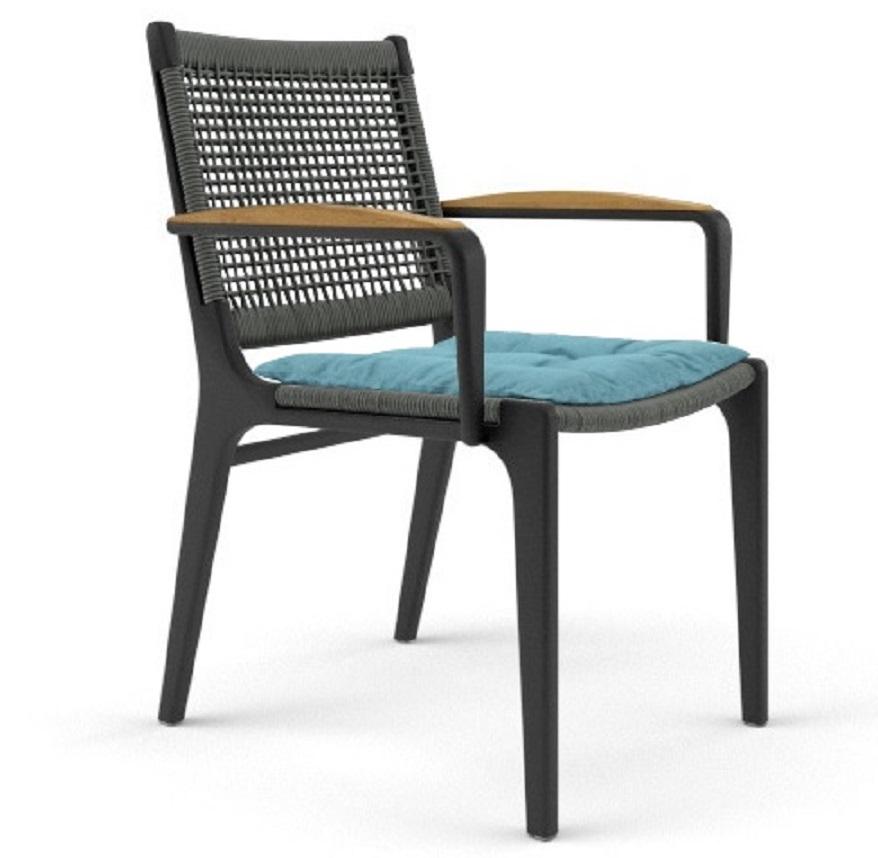 Outdoor Dining Chair with Armrests & Rope Detailing / Set of 6 In New Condition For Sale In New York, NY