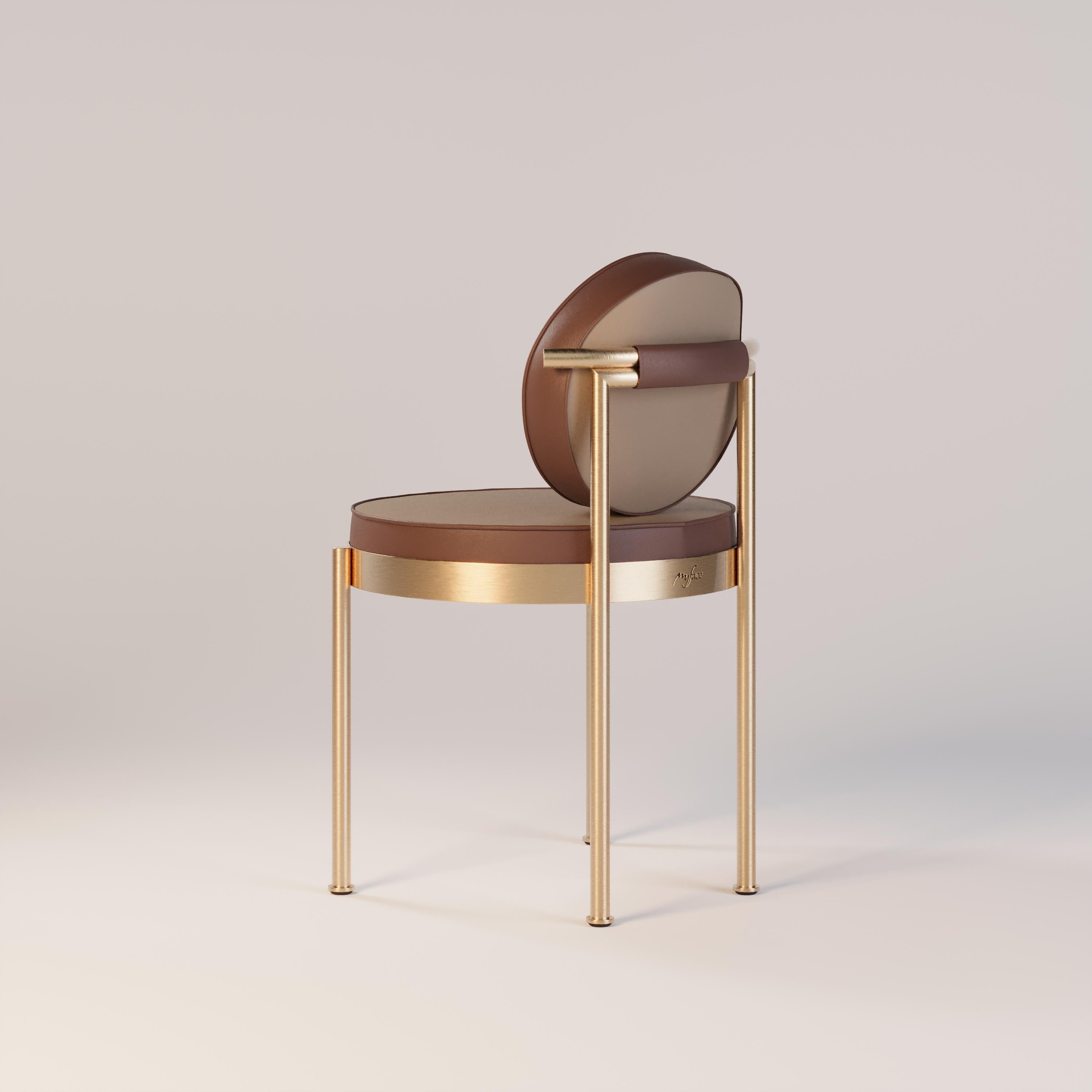 Moderne Chaise de patio élégante avec un cadre doré en vente