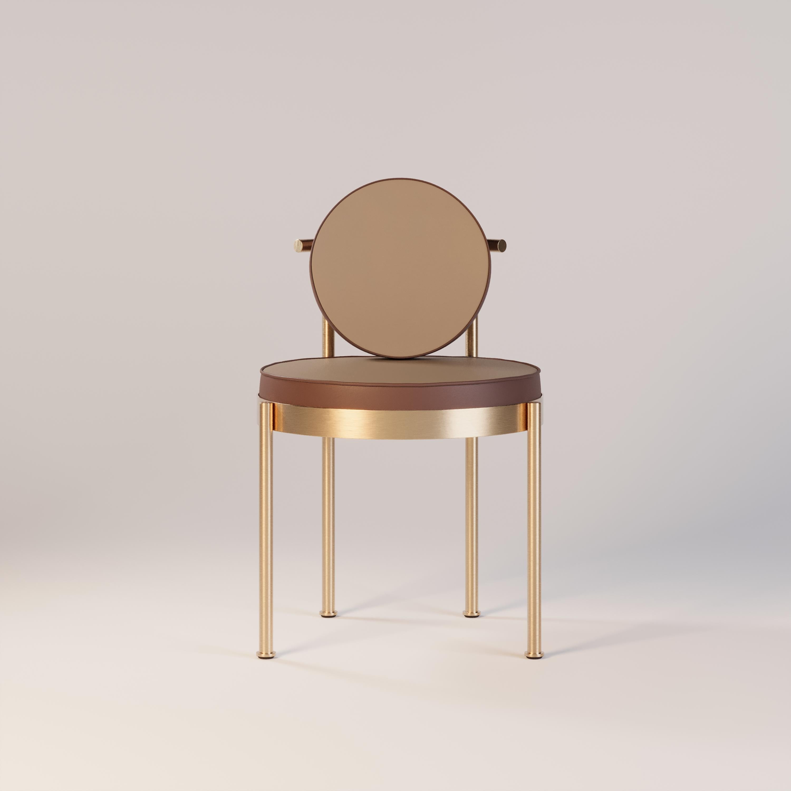 XXIe siècle et contemporain Chaise de patio élégante avec un cadre doré en vente