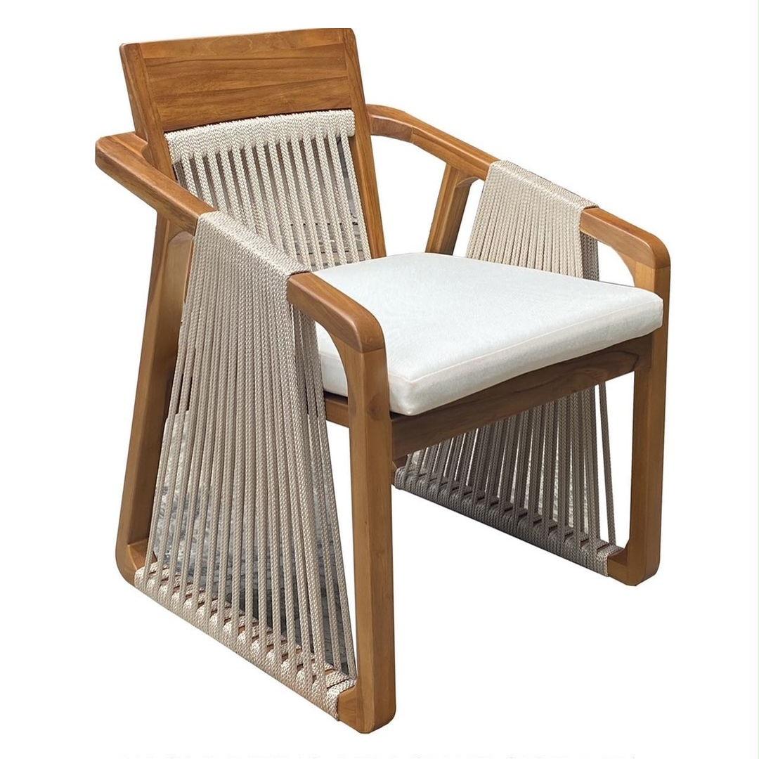 Hand-Crafted Outdoor Dining Chairs in Grey Teak 'Set of 4' For Sale