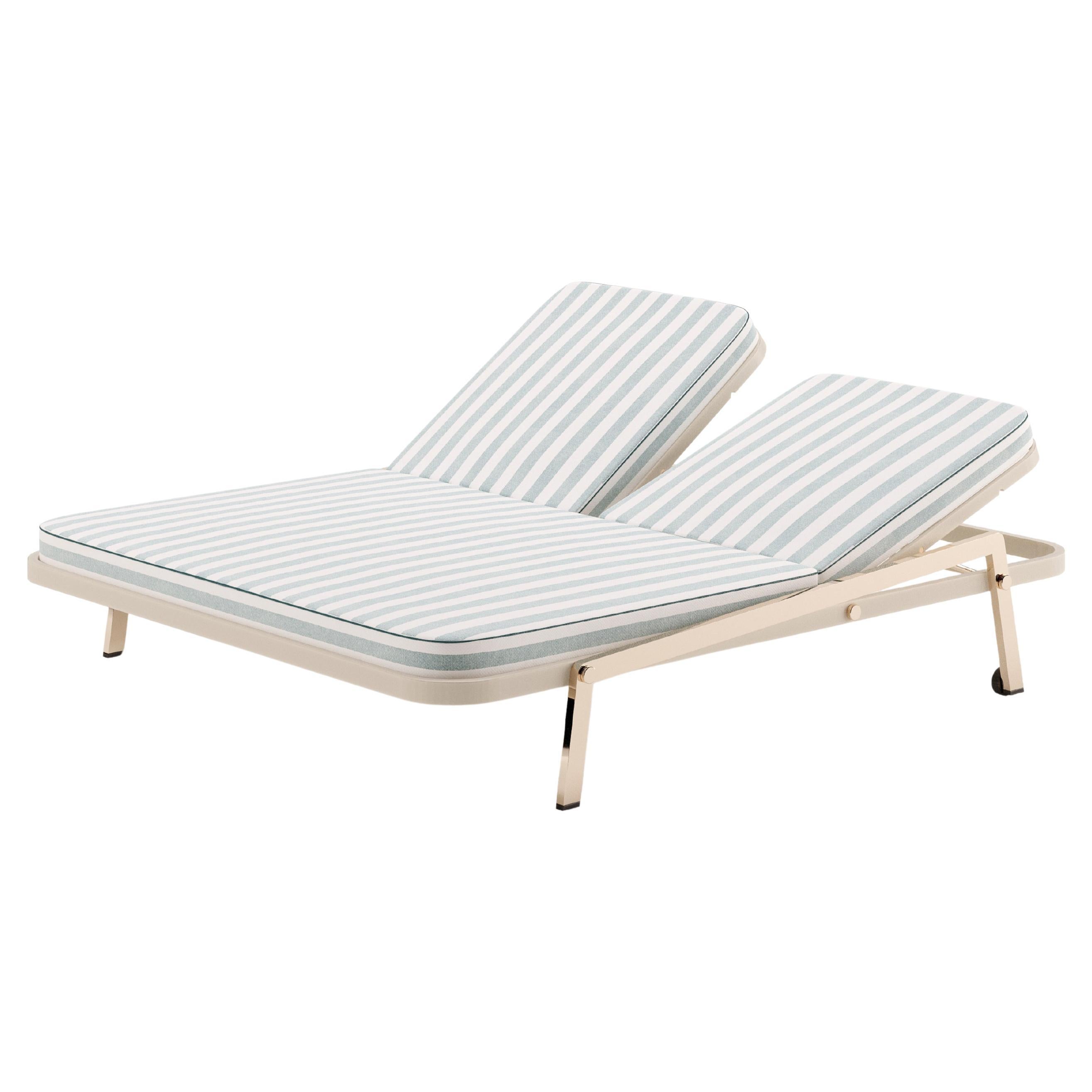 New And Custom Daybeds