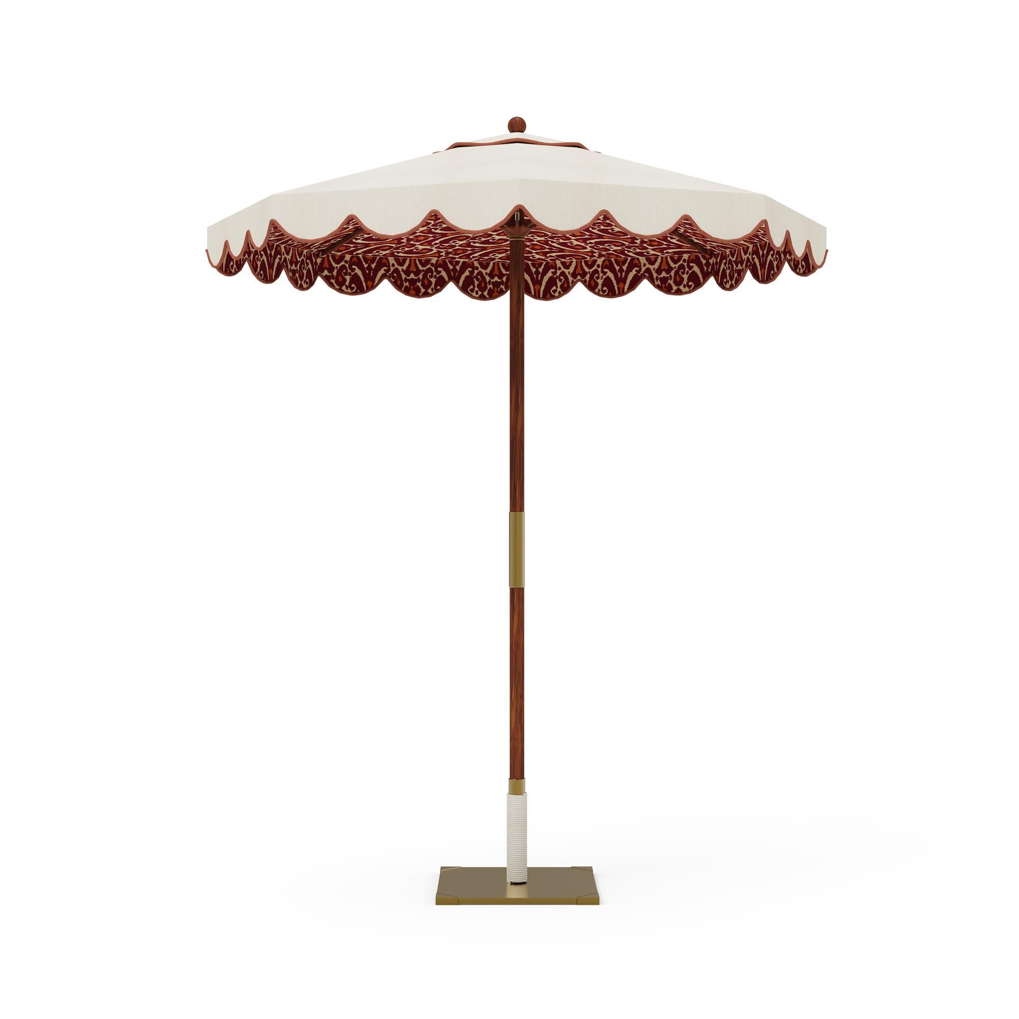 XXI secolo e contemporaneo Outdoor Elba Parasol – stylish shade with weather-resistant canopy in vendita