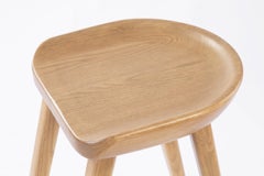 Outdoor-Friendly Oak Bar Stool
