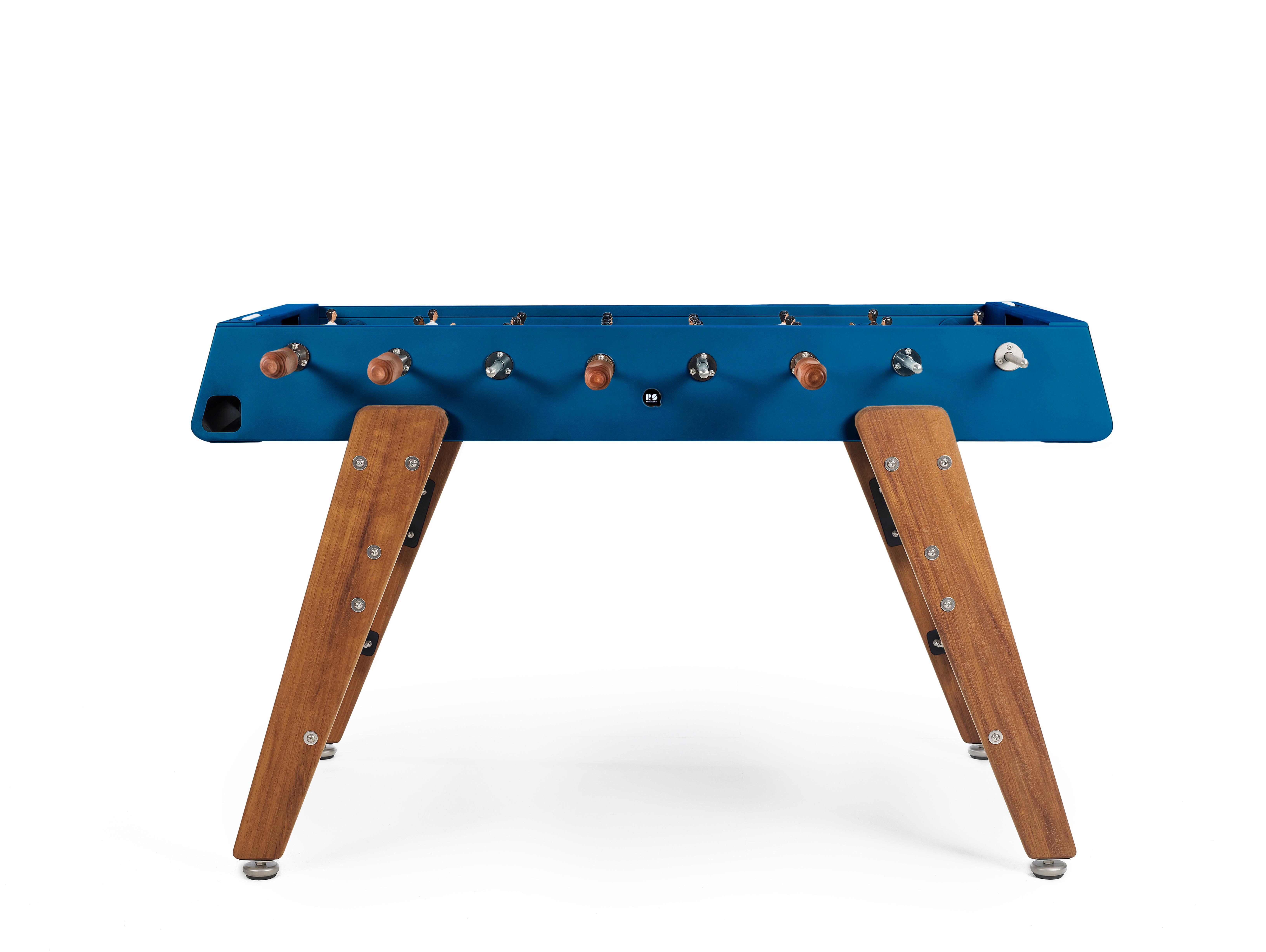 FUTBOLÍN RS3 MADERA
DISEÑADO POR RAFAEL RODRÍGUEZ para RS Barcelona

Con el futbolín RS3 Wood, un nuevo jugador entra en el juego. Juegos con un toque de madera. Un diseño más cálido para los que saben que la combinación de dos buenos ingredientes