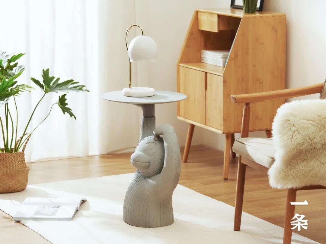 XXIe siècle et contemporain Table d'appoint singe en béton gris pailleté pour l'extérieur et l'intérieur, par Jaime Hyon en vente