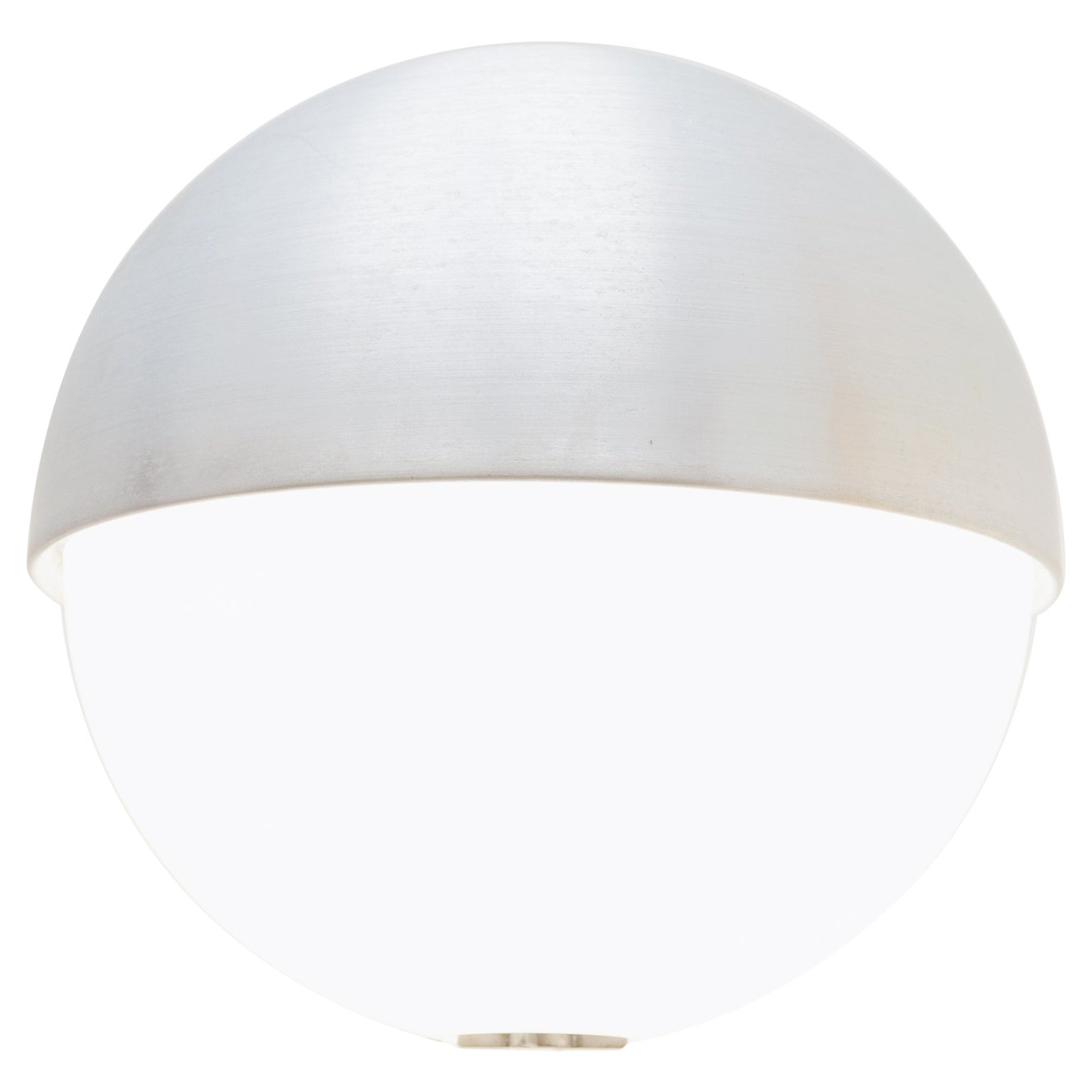 Mid-Century Modern Grandes lampes murales à globe pour l'extérieur et l'intérieur Designées par Bega dans les années 1960, Belgique en vente