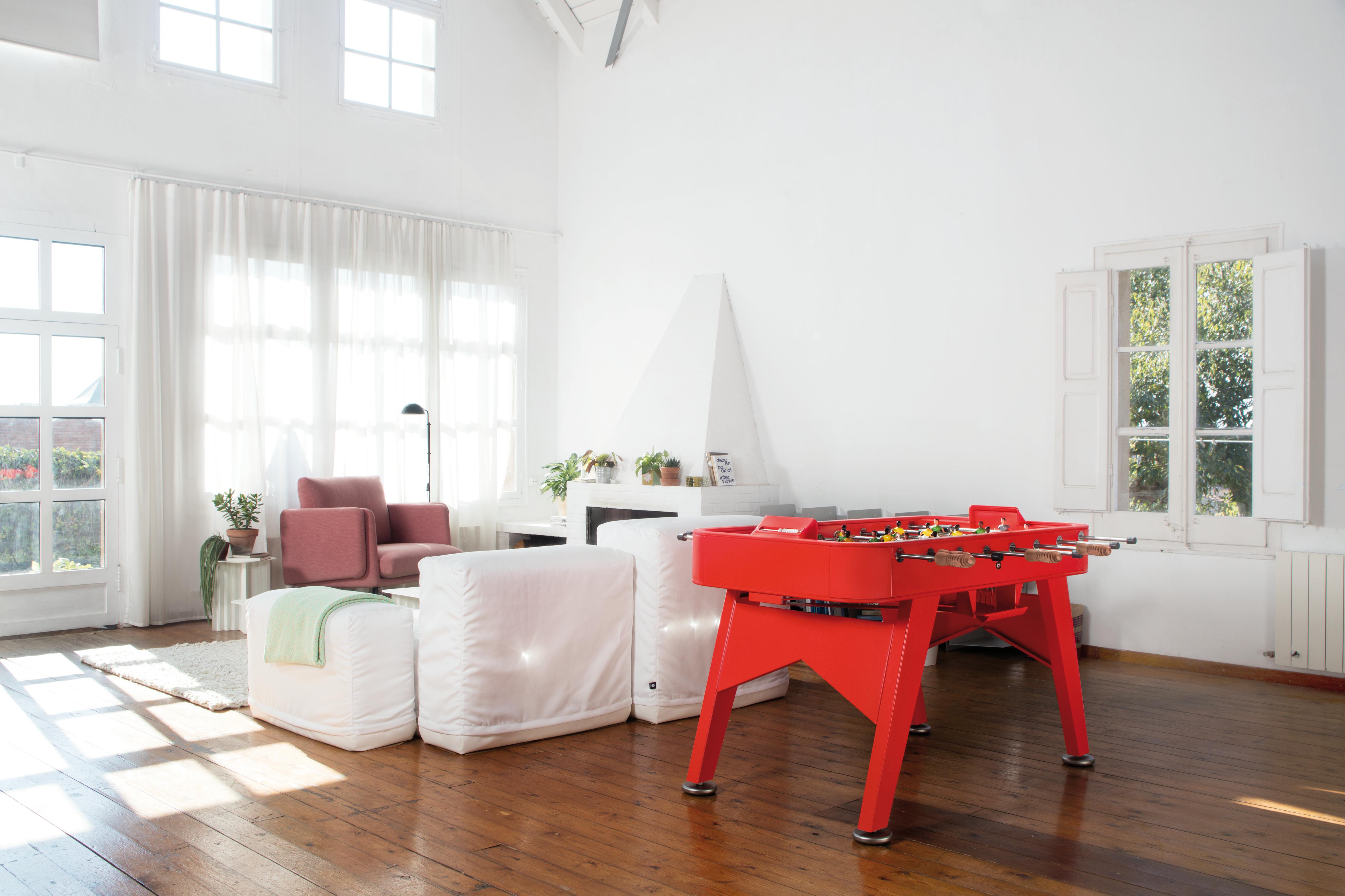 Extérieur/Indoor TABLE DE FOOSBALL BLANCHE RS2 by RS Barcelona Neuf - En vente à Rhinebeck, NY