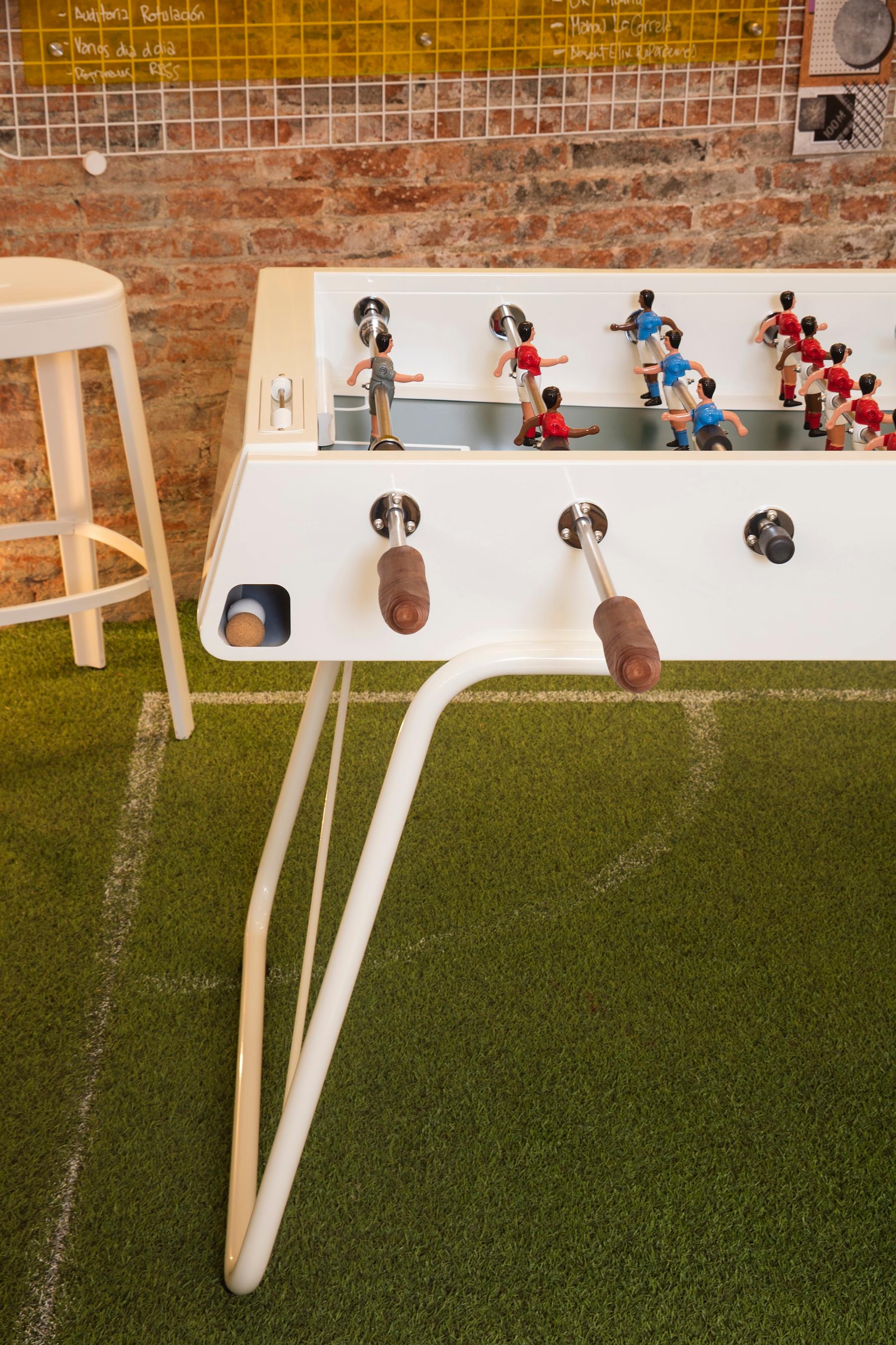 Outdoor/Indoor YELLOW Metall FOOSBALL-TABLE RS3 von RS Barcelona im Angebot 2