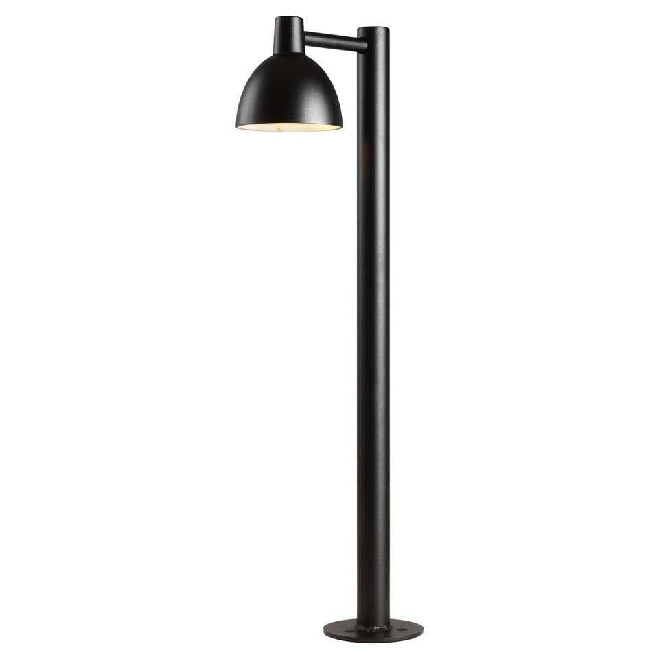 Outdoor lamp by Louis Poulsen
Measures: Width x height x length (mm)
155 x 900 x 267, 2.3 kg
Material: Aluminum with textured surface. Ground anchor: If your bollard is to be installed in-ground you will need a ground anchor (ordered separately).