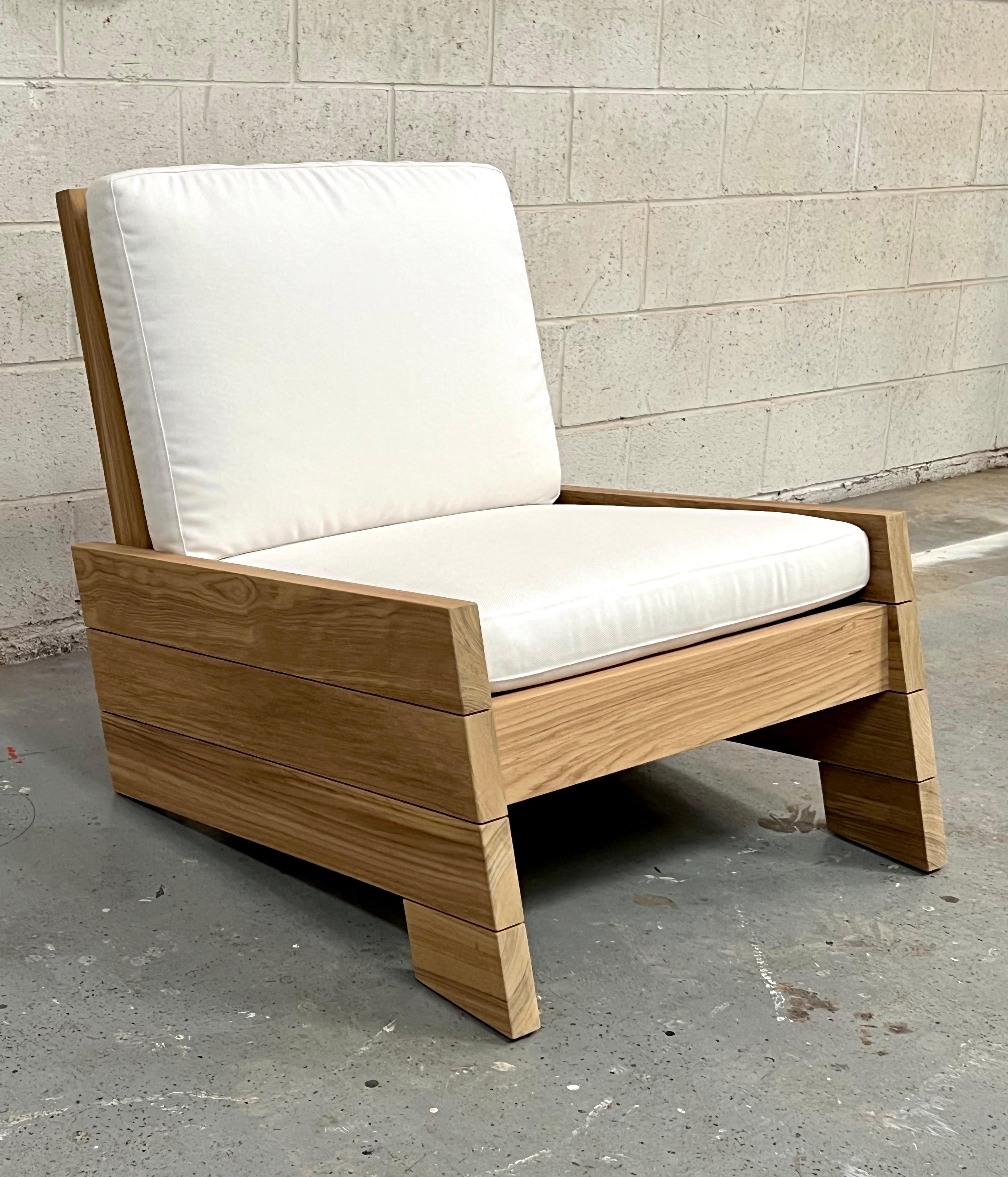 Hand-Crafted Outdoor Lounge Chair Made from Teak For Sale
