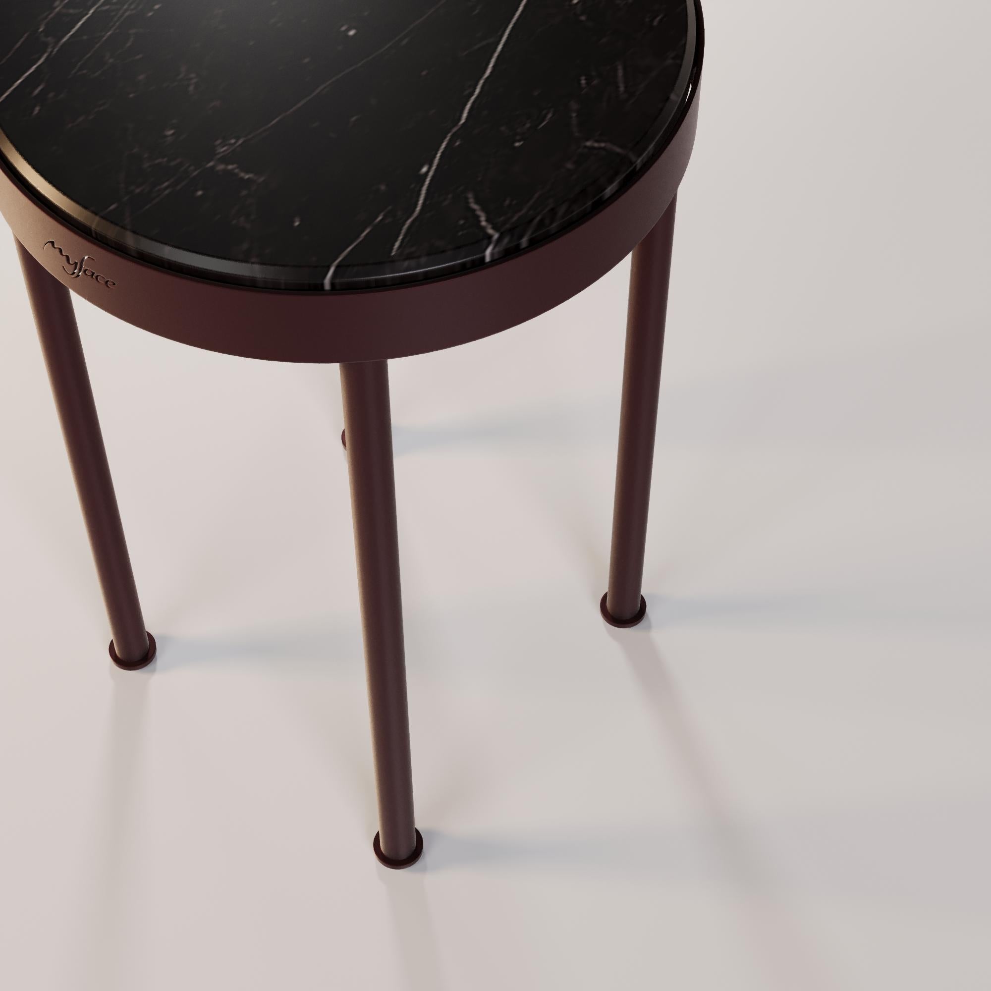 Portugais Table d'appoint de patio avec plateau en marbre en vente