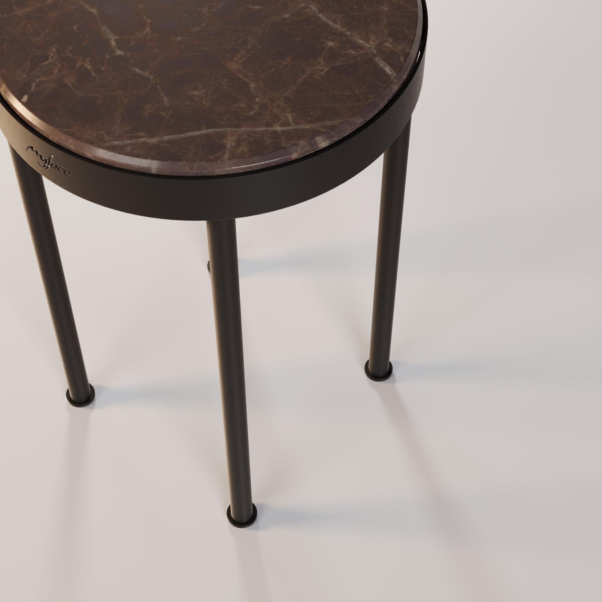 Modern Patio End Table with Marble Top and Stainless Steel Frame In New Condition For Sale In Santo Tirso, PT