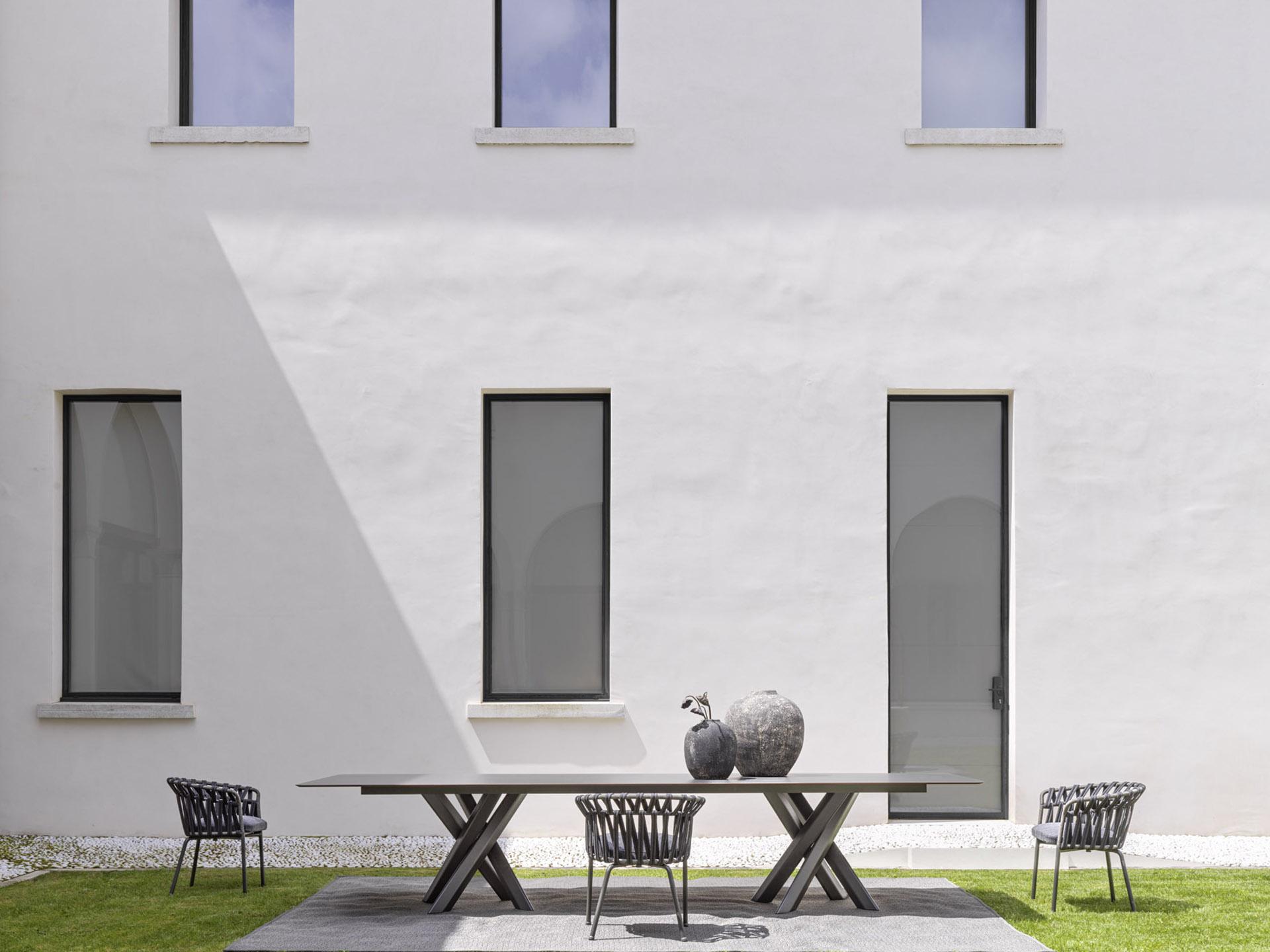 Outdoor Maxi System Star Table By Daniele Lo Scalzo Moscheri For Sale 1