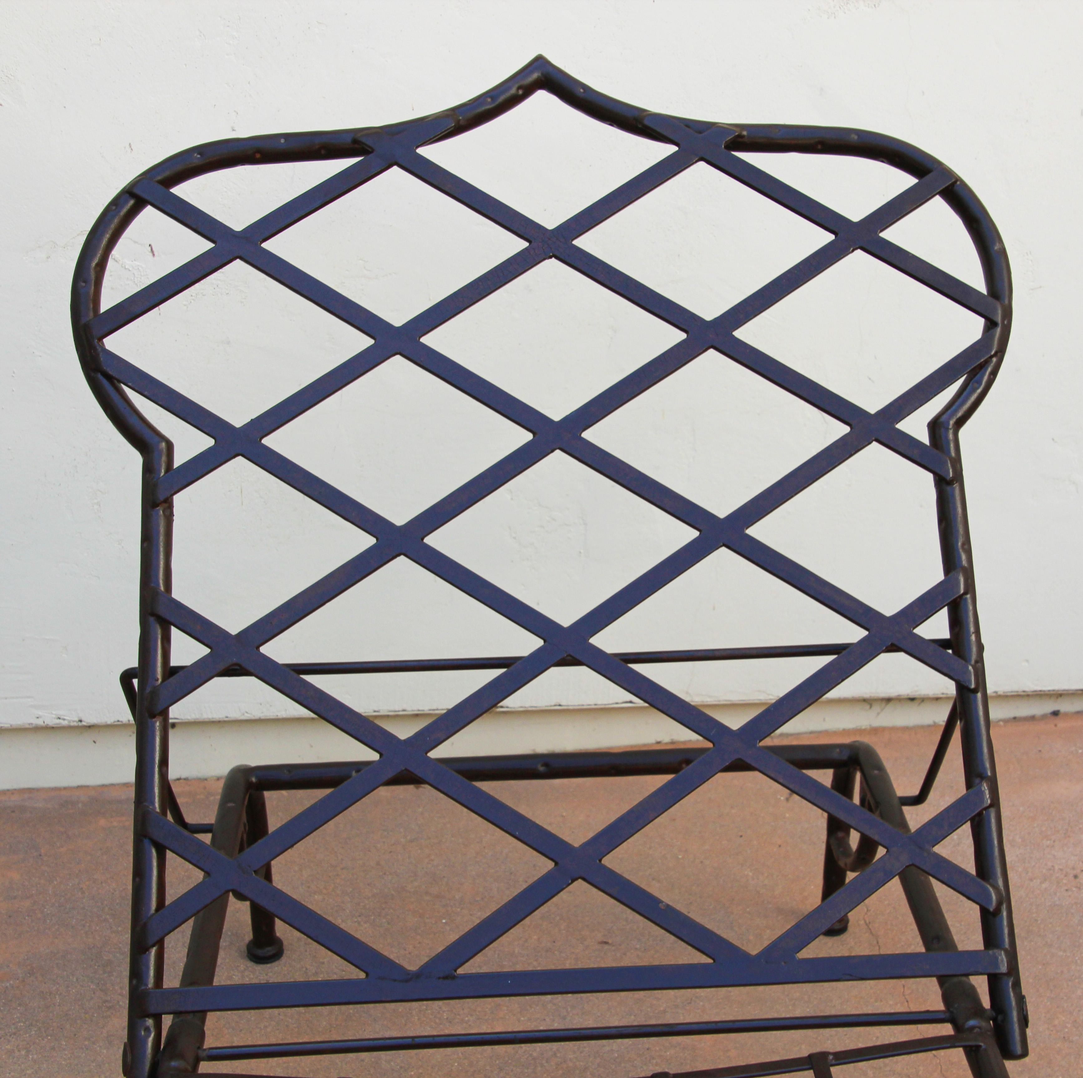 Hand-Crafted Outdoor Metal Lounge Chair in Mario Papperzini Style Moorish Backrest Design
