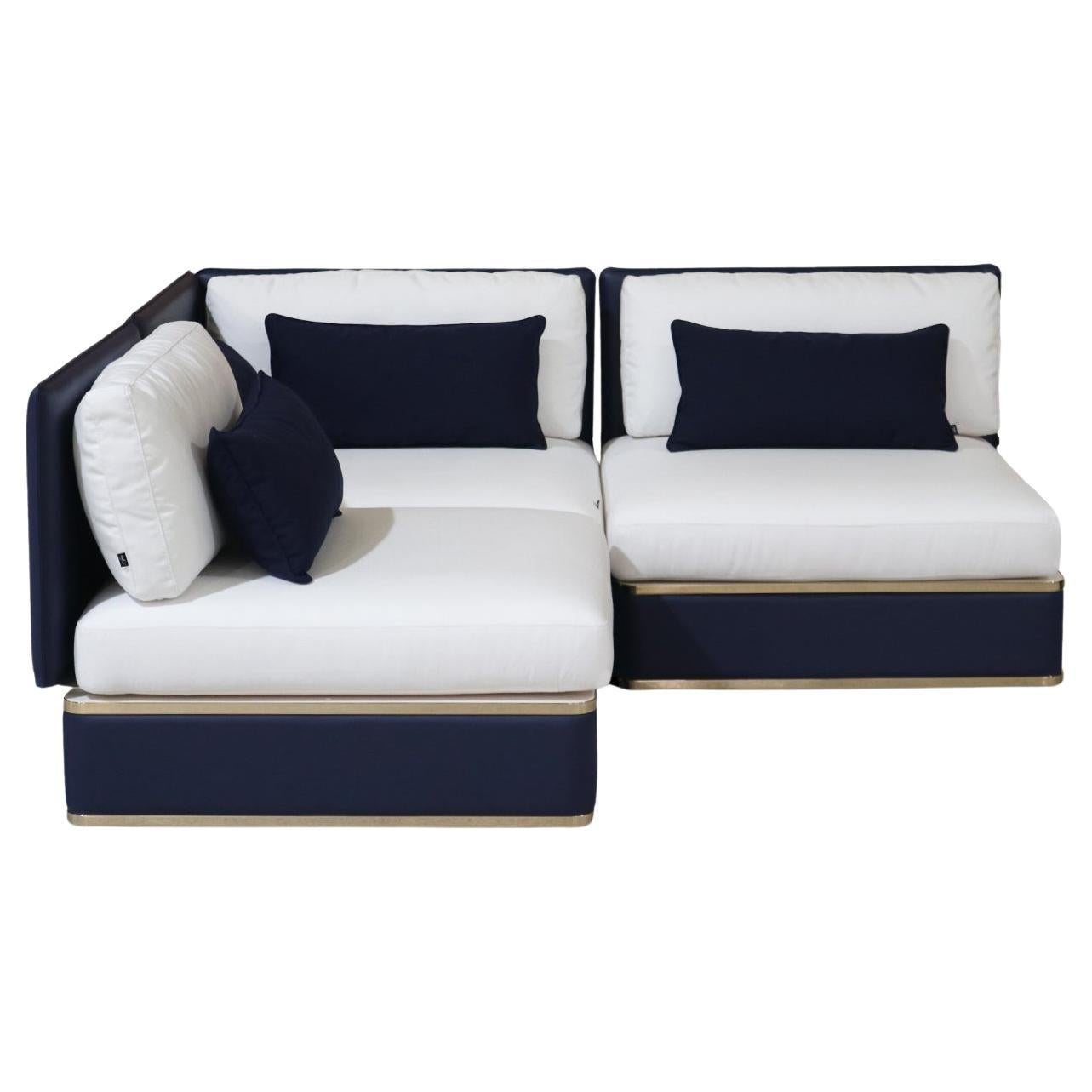 Canapé d'extérieur modulaire en cuir bleu vif avec accents dorés