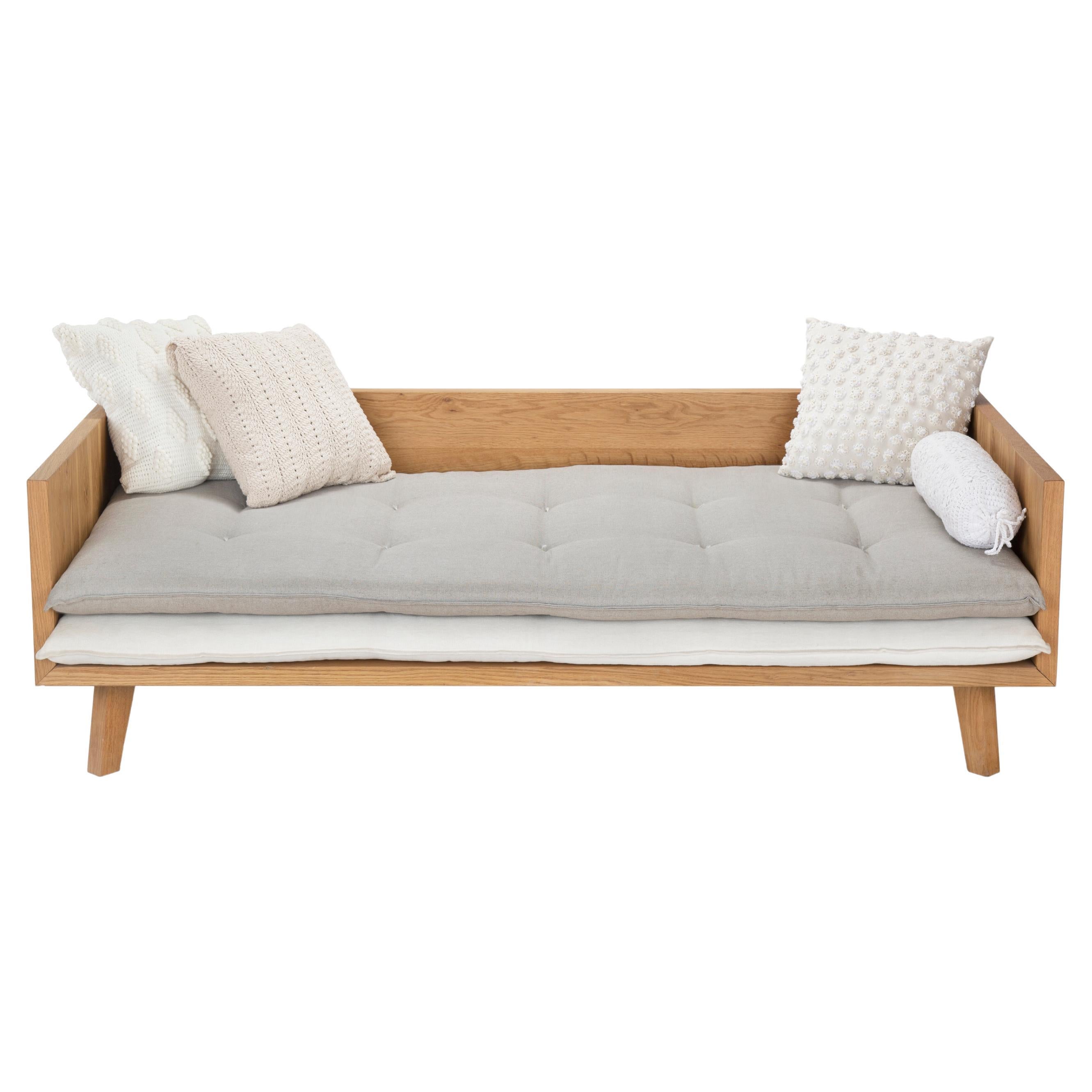 Sofa 3 Seater d'extérieur en bois de chêne traité à l'huile avec doubles matelassures en vente