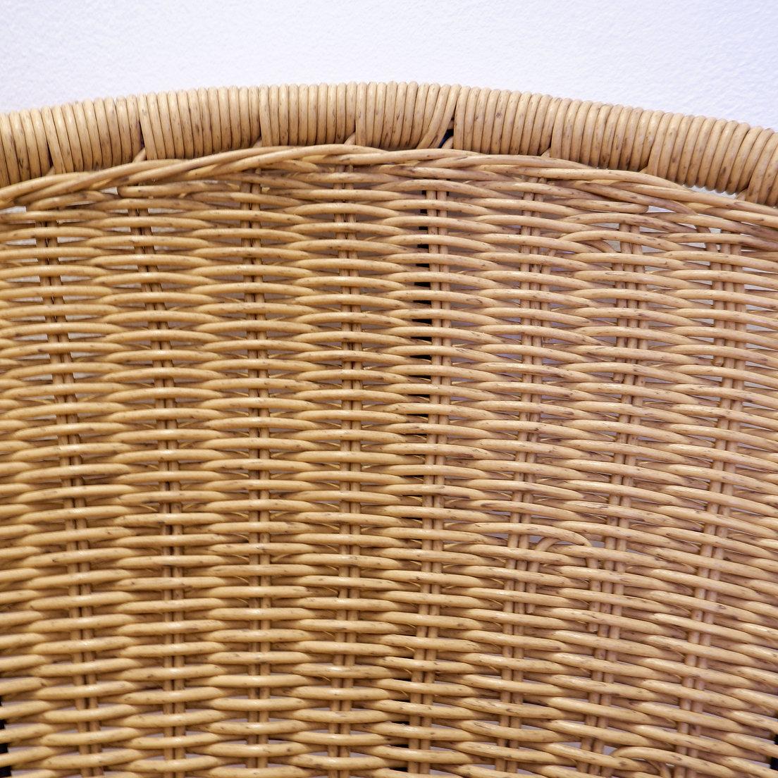 Coppia di poltrone da esterno/interno in vimini sintetico
Materiali : Metallo - Coppia di poltrone da esterno in vimini sintetico
Usura coerente con l'età e l'uso