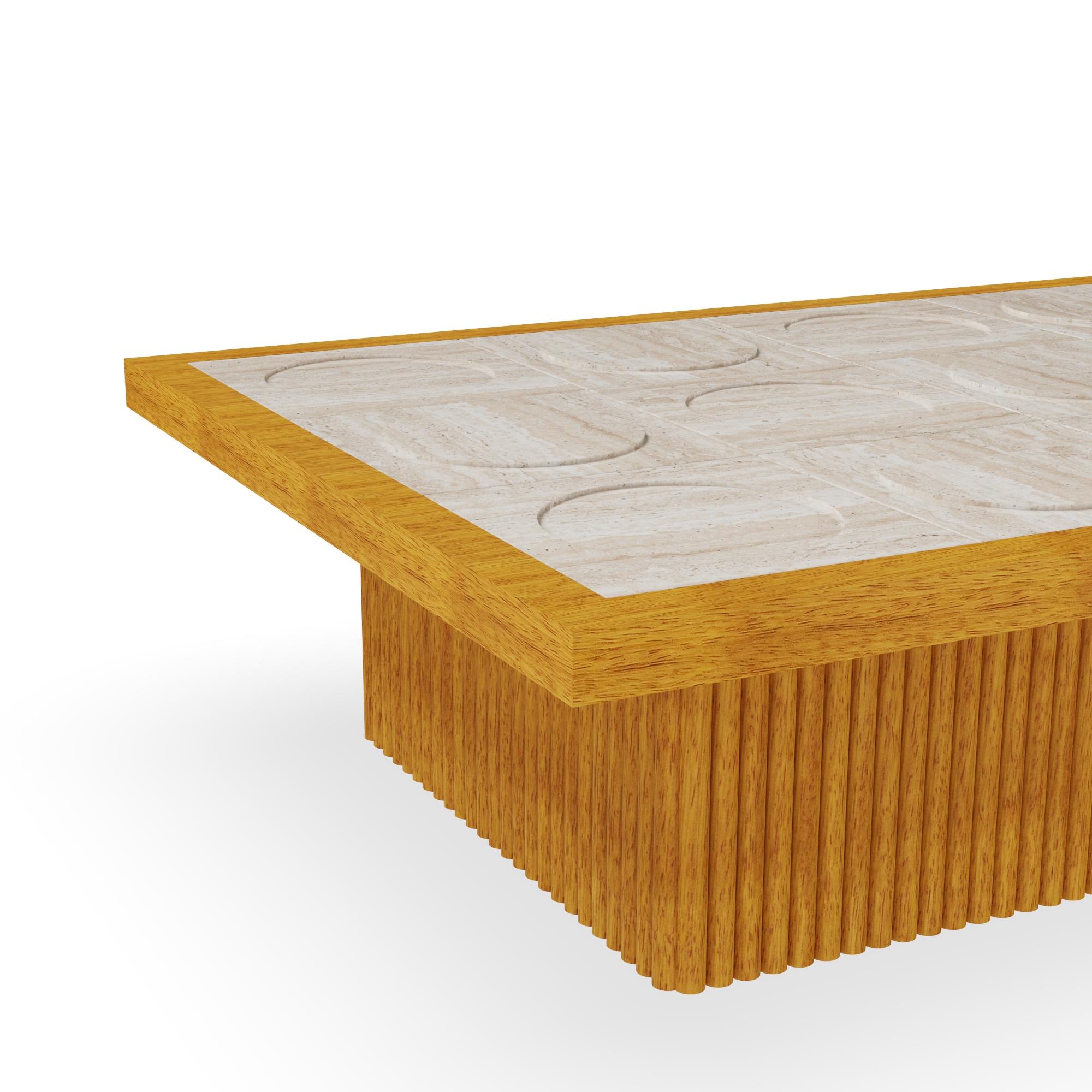 Palau Couchtisch für den Außenbereich - Eleganter Couchtisch aus Iroko-Holz mit skulpturalem Sockel (Handgefertigt) im Angebot