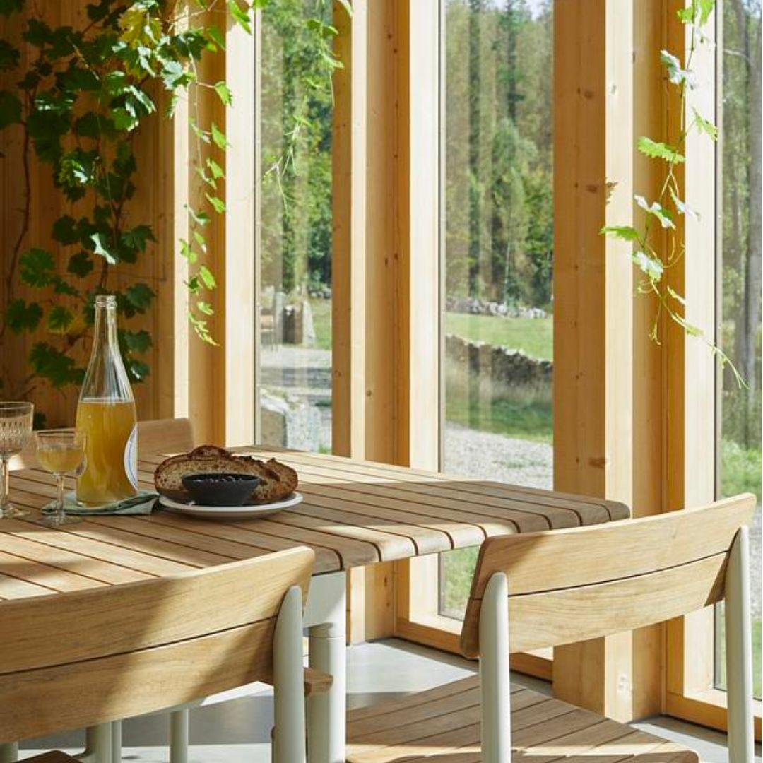 Aluminium Table à manger d'extérieur 'Pelagus' en teck et aluminium vert chasseur pour Skagerak en vente