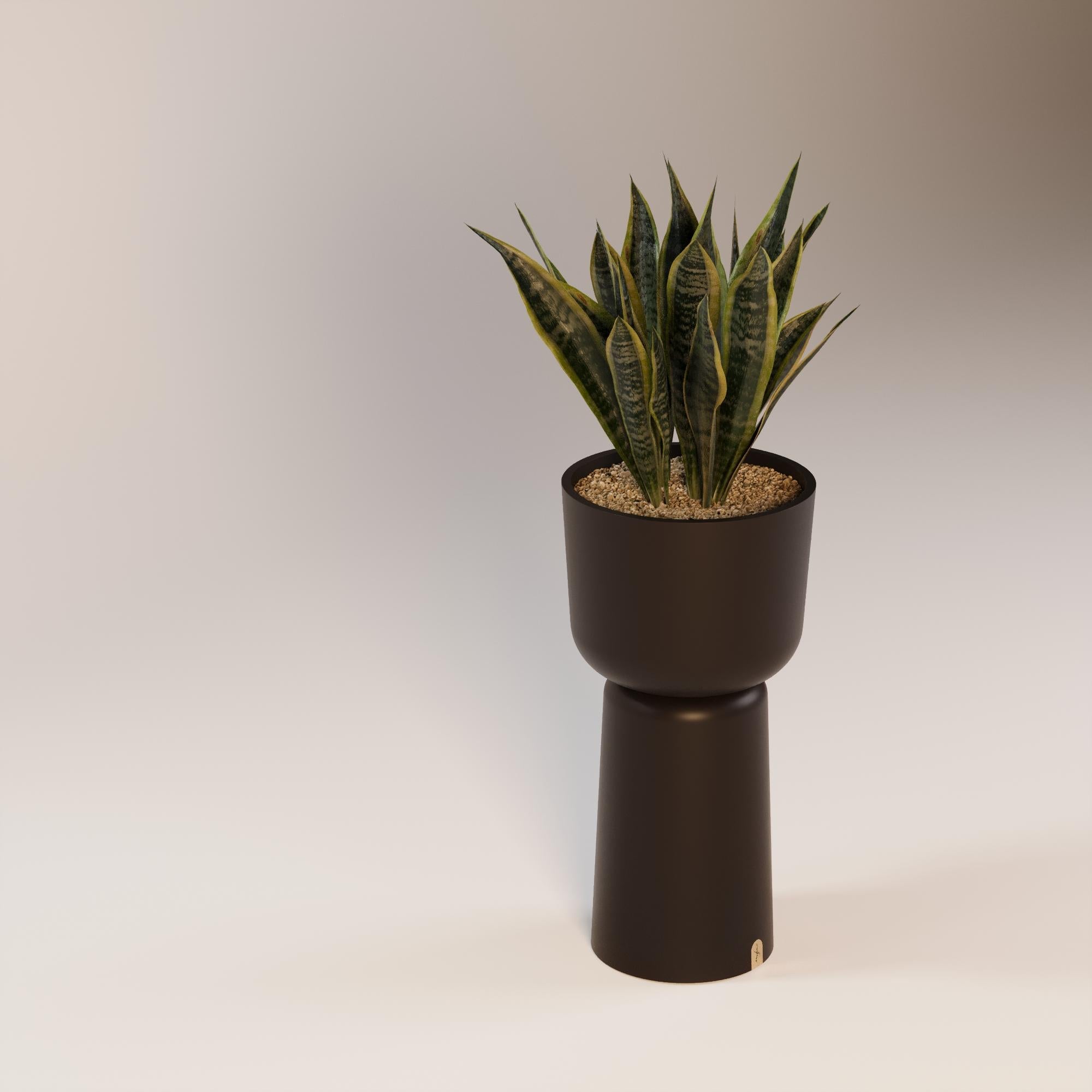 Portugais Jardinière d'extérieur moderne au design élégant en fibre de verre en vente