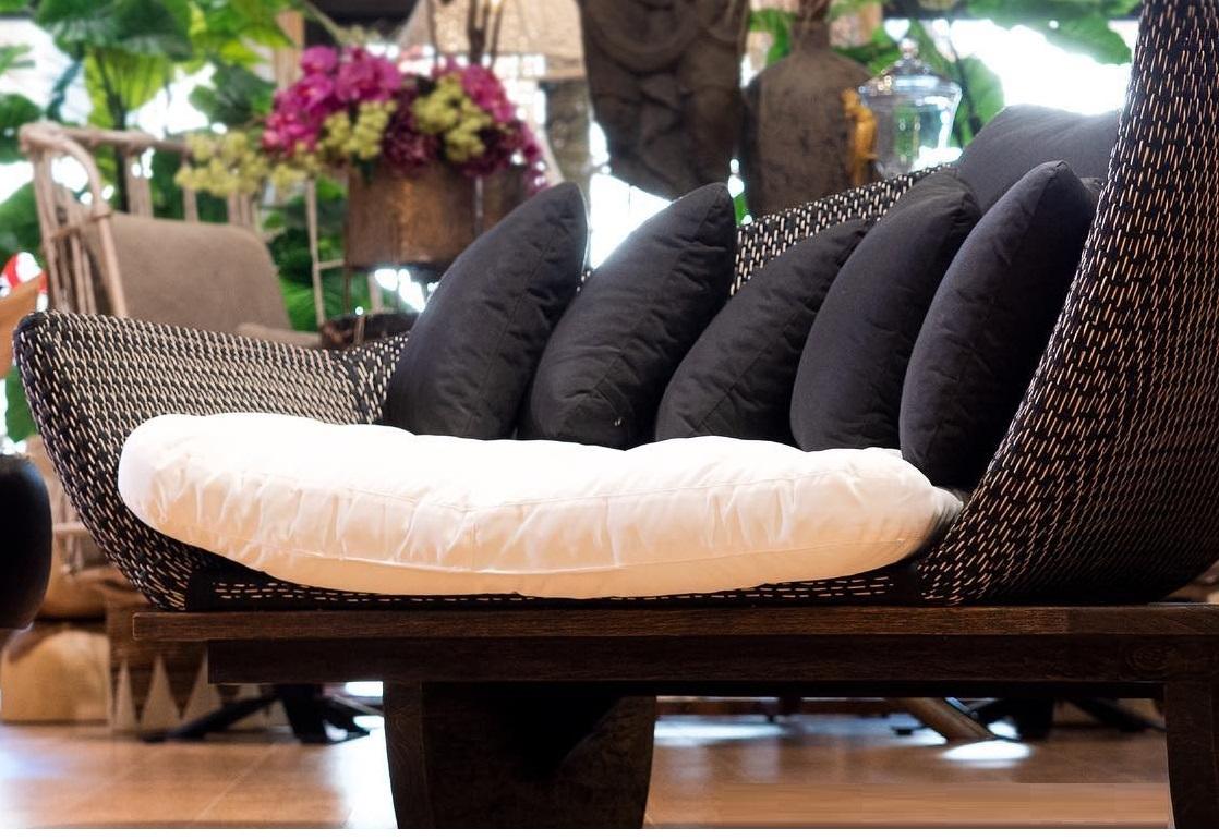 Outdoor Platform Sofa in Dark Brown Teak For Sale 4