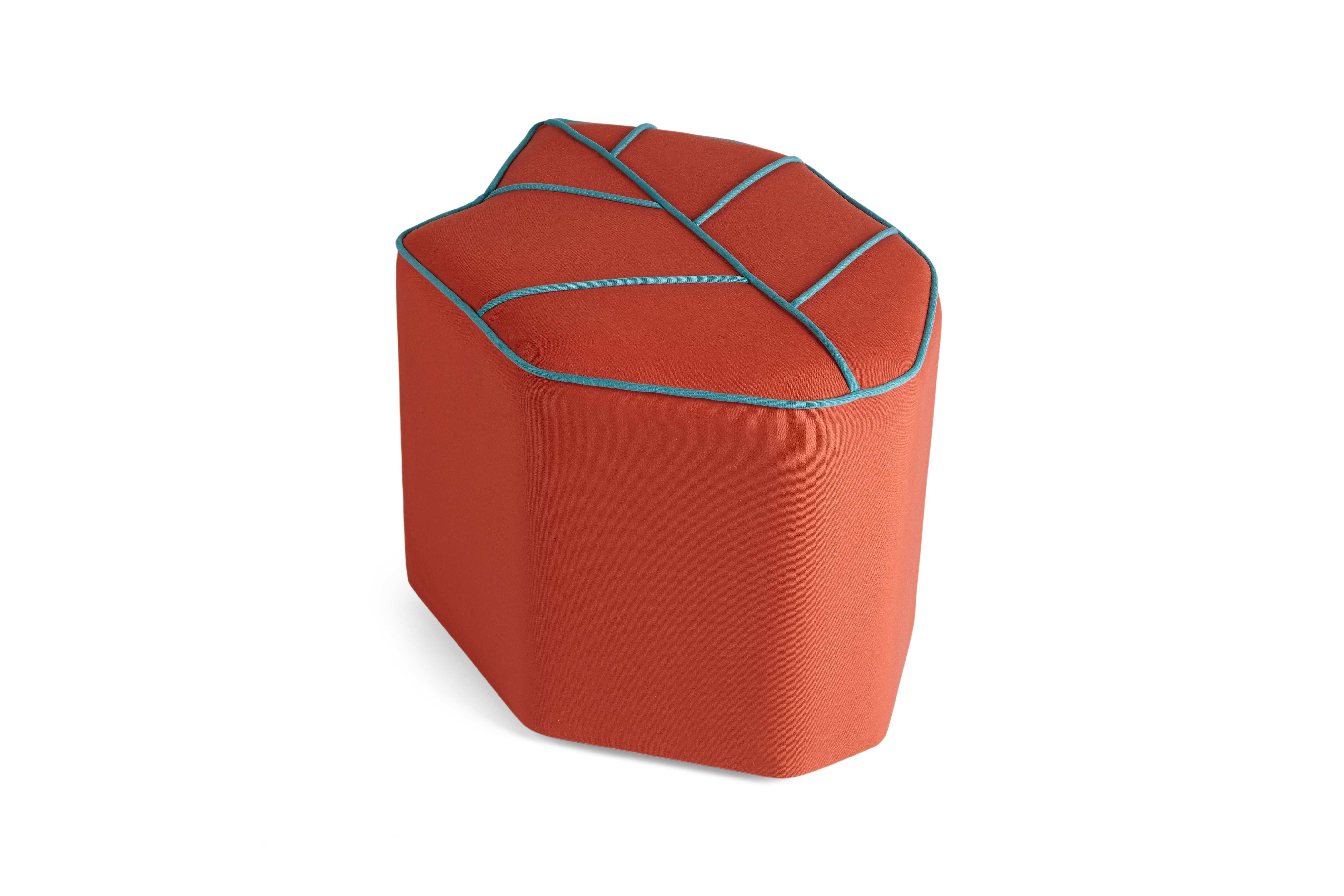 Pouf da esterno con seduta a foglia di design by design by nico In condizioni Nuovo in vendita a HEEMSTEDE, NL