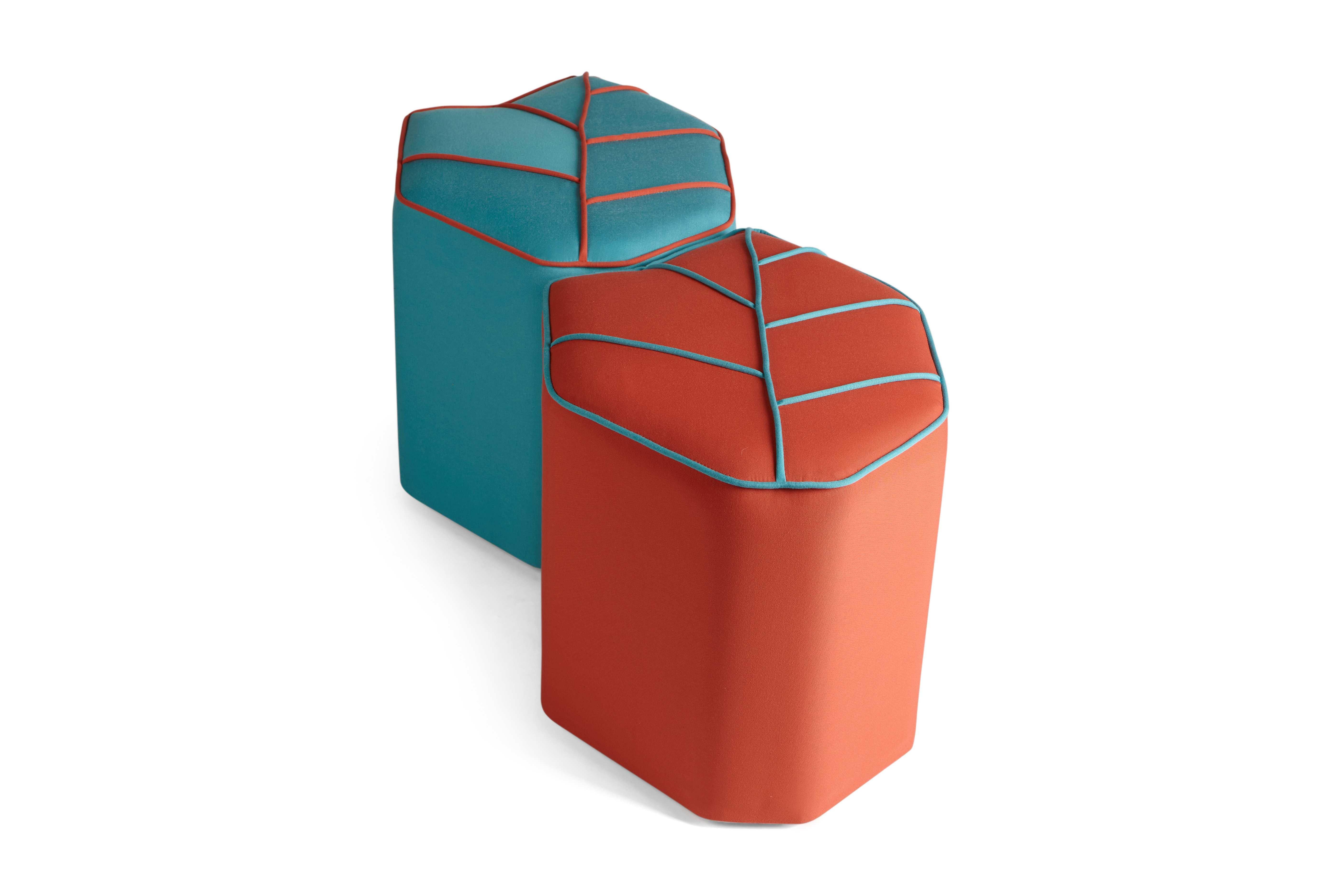 XXI secolo e contemporaneo Pouf da esterno con seduta a foglia di design by design by nico in vendita
