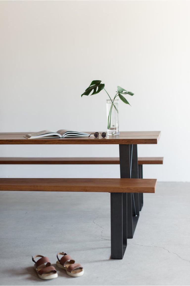 Poudré Table à manger d'extérieur Railcar de Croft House en vente