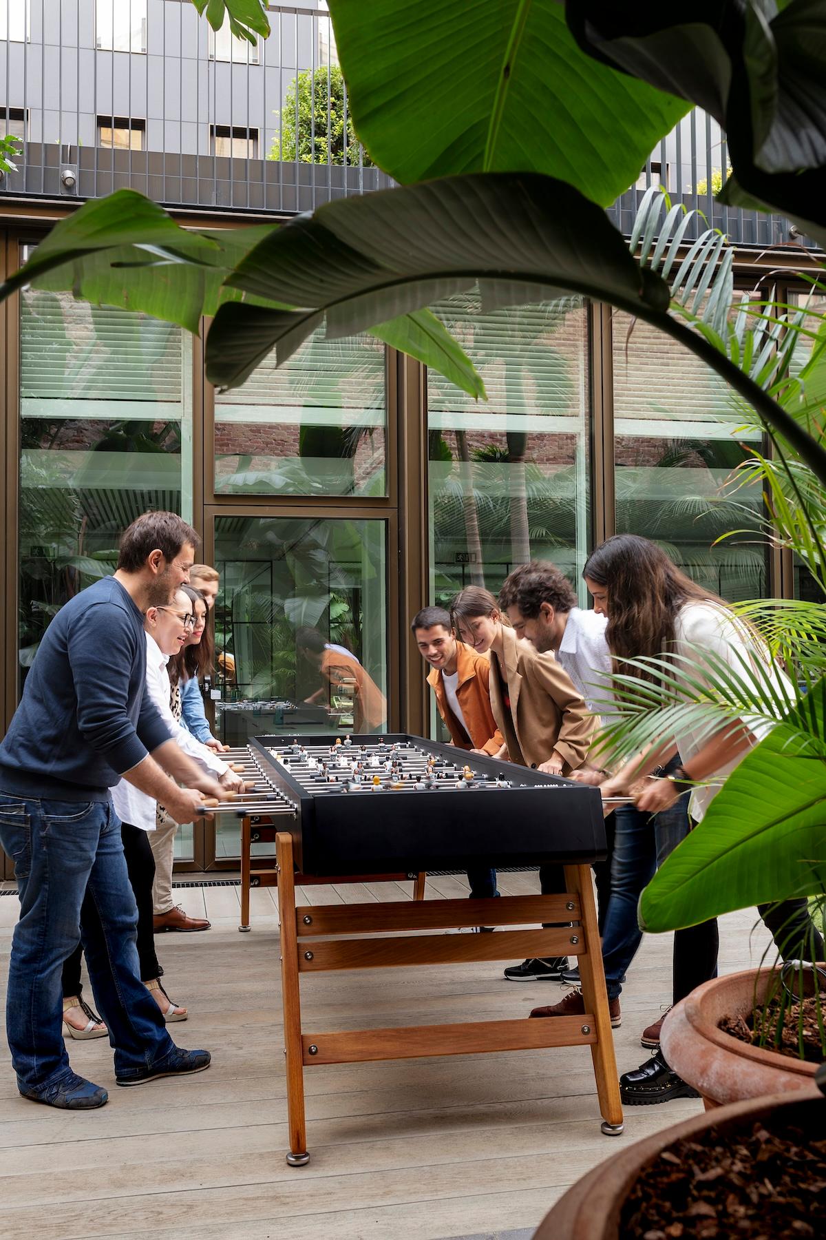 TABLE DE FOOSBALL RS3 Max de RS Barcelona pour jusqu'à 8 joueurs en vente 1