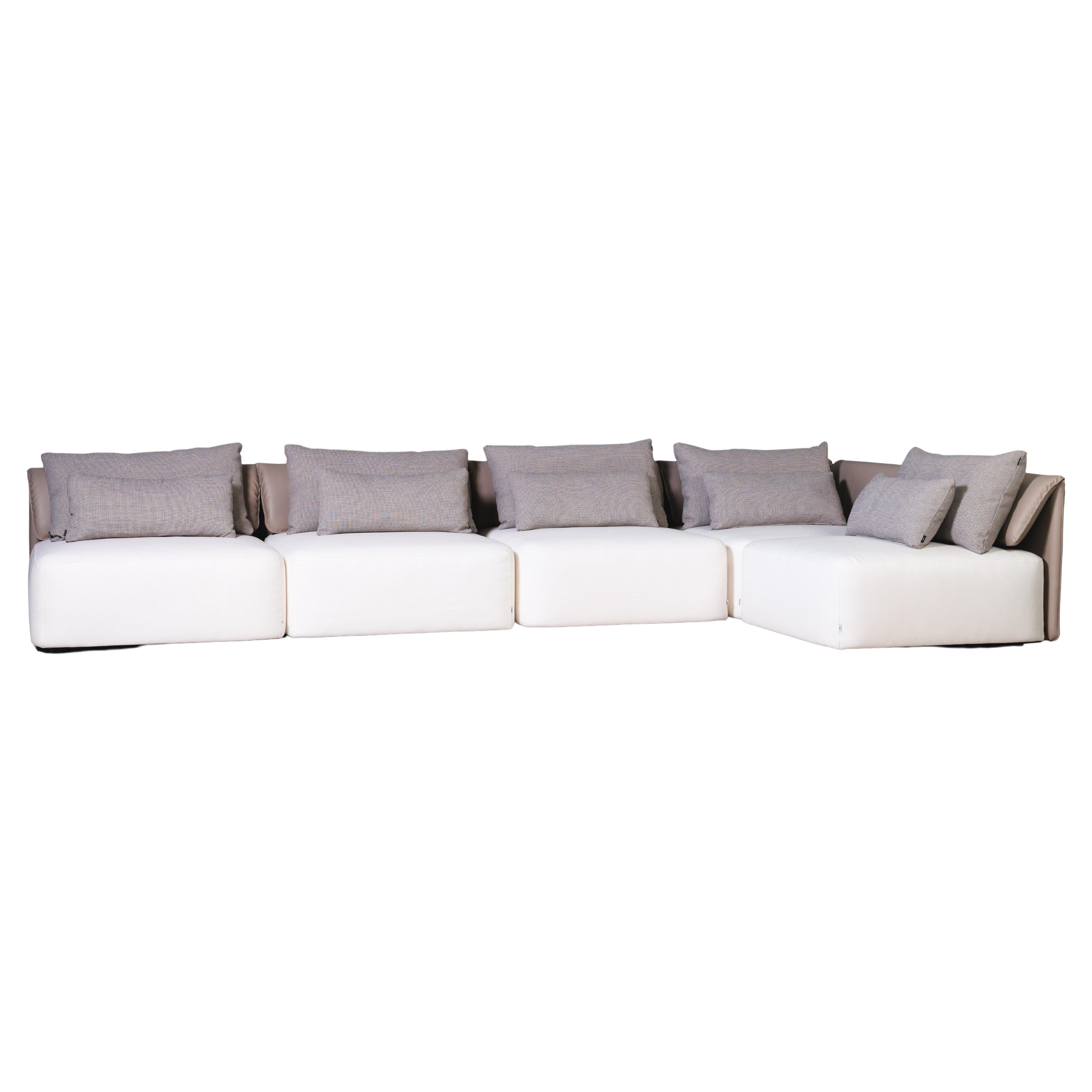 Modern Modular Sofa for Outdoor With Green Leather and Gold Plated Details  For Sale