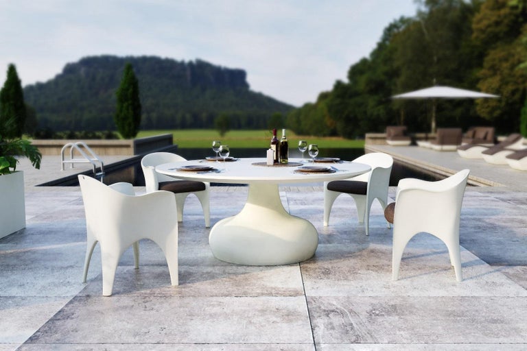 Portuguese Outdoor Round Dining Table In Matte White Lacquer  For Sale