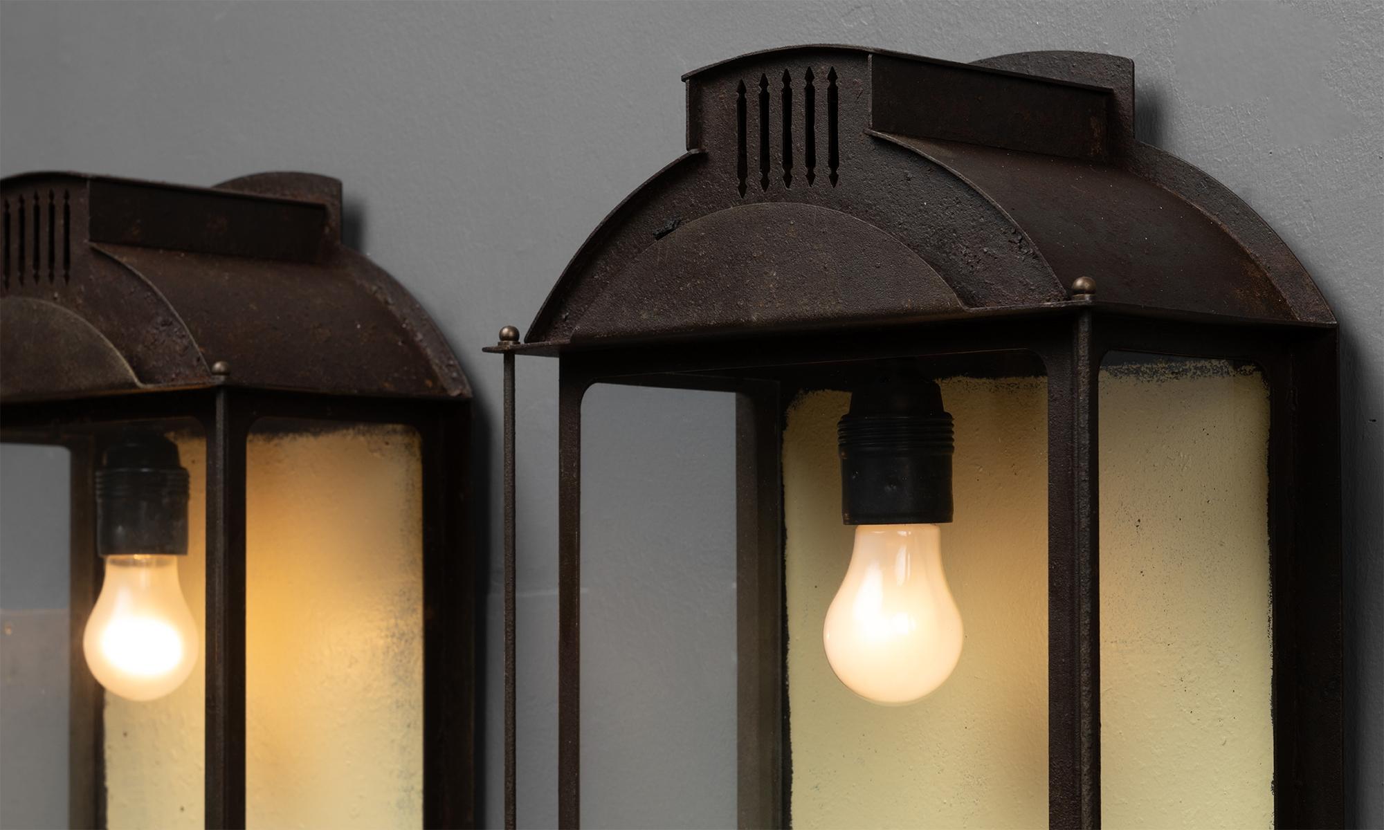 Outdoor Sconce Made in Italy In New Condition For Sale In Culver City, CA