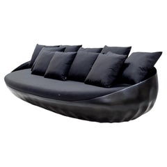 Outdoor-Sofa aus Fiberglas mit schwarzer Lackierung und wasserfestem schwarzem Stoff