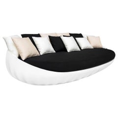 Outdoor Sofa Fiberglass Lacquered White Waterproof Outdoor Fabrics Black