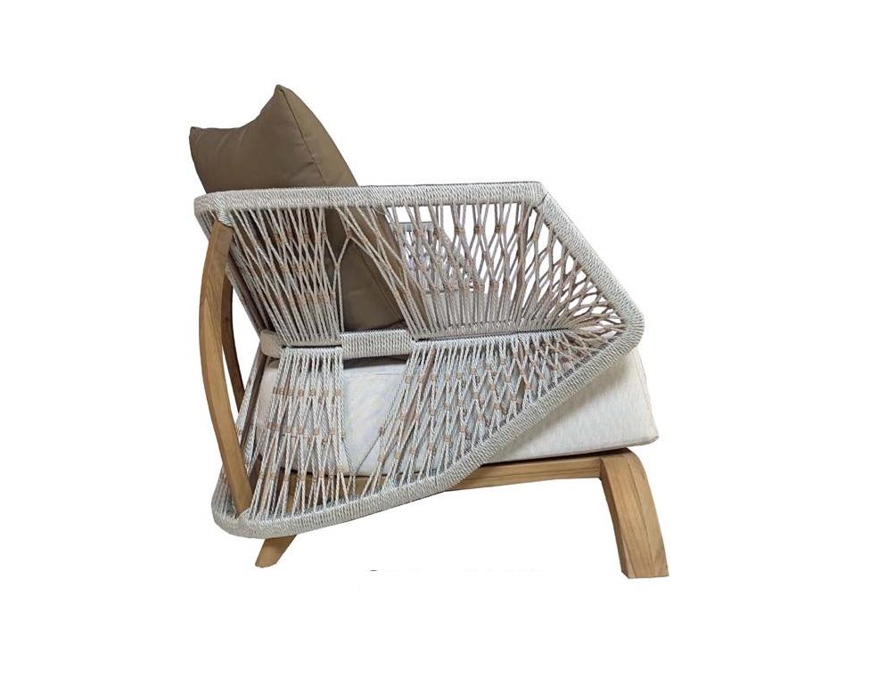Outdoor-Sofa aus handgewebtem Seil und massivem Teakholz (21. Jahrhundert und zeitgenössisch) im Angebot