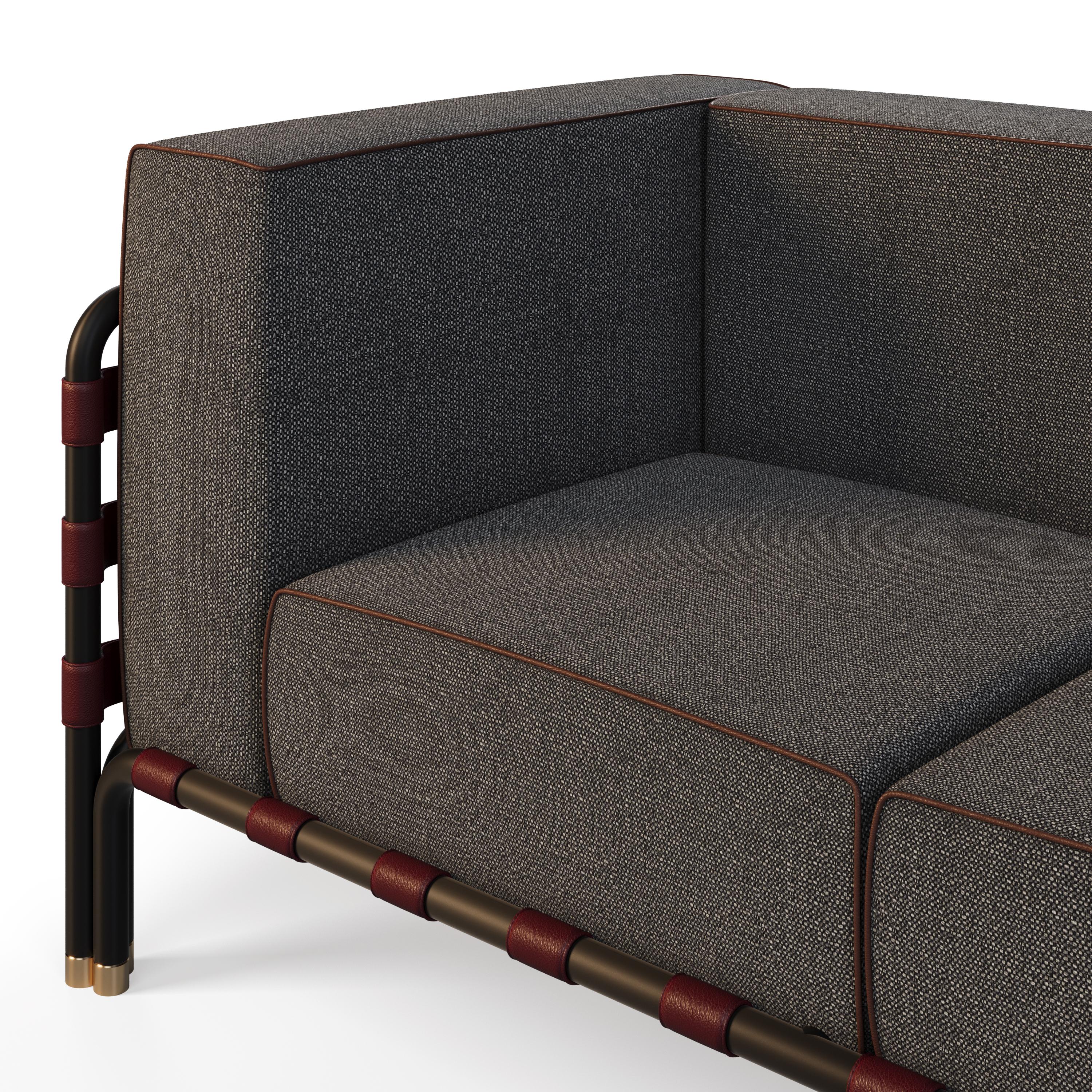 Stilvolles Outdoor-Sofa mit burgunderroten Lederakzenten (Moderne) im Angebot