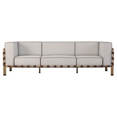 Strapazierfähiges Outdoor-Sofa mit wasserfestem Stoff und Lederdetails
