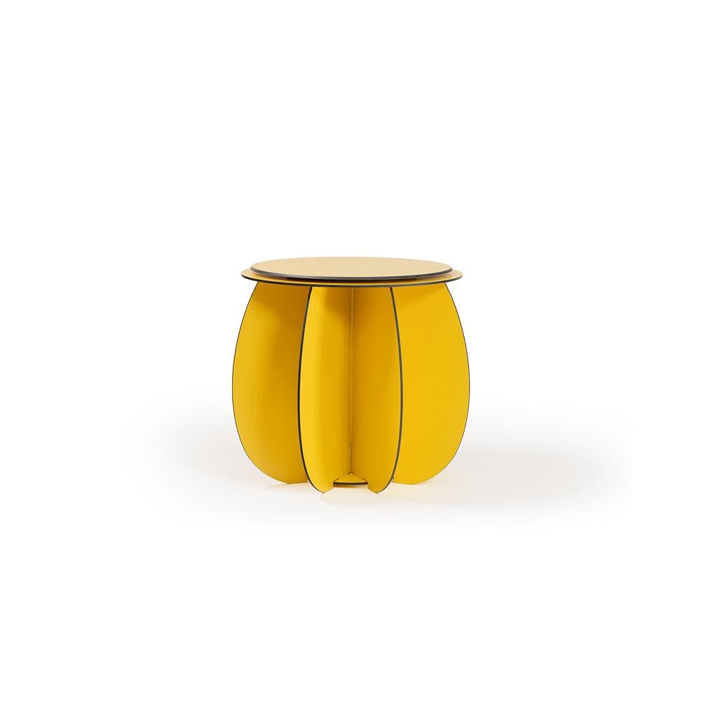 Français Tabouret d'extérieur jaune CHOLLA H34 cm en vente